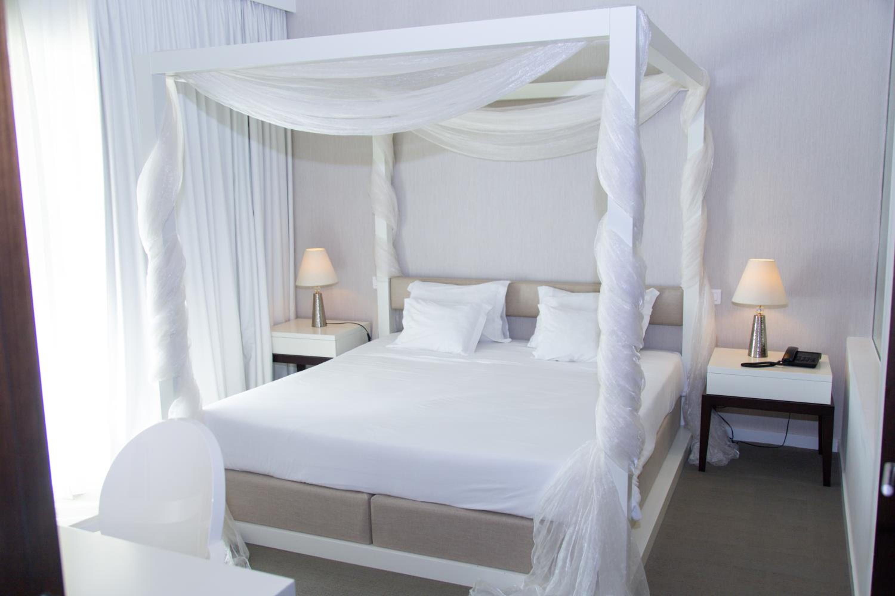 Standard Suite - Photo 3