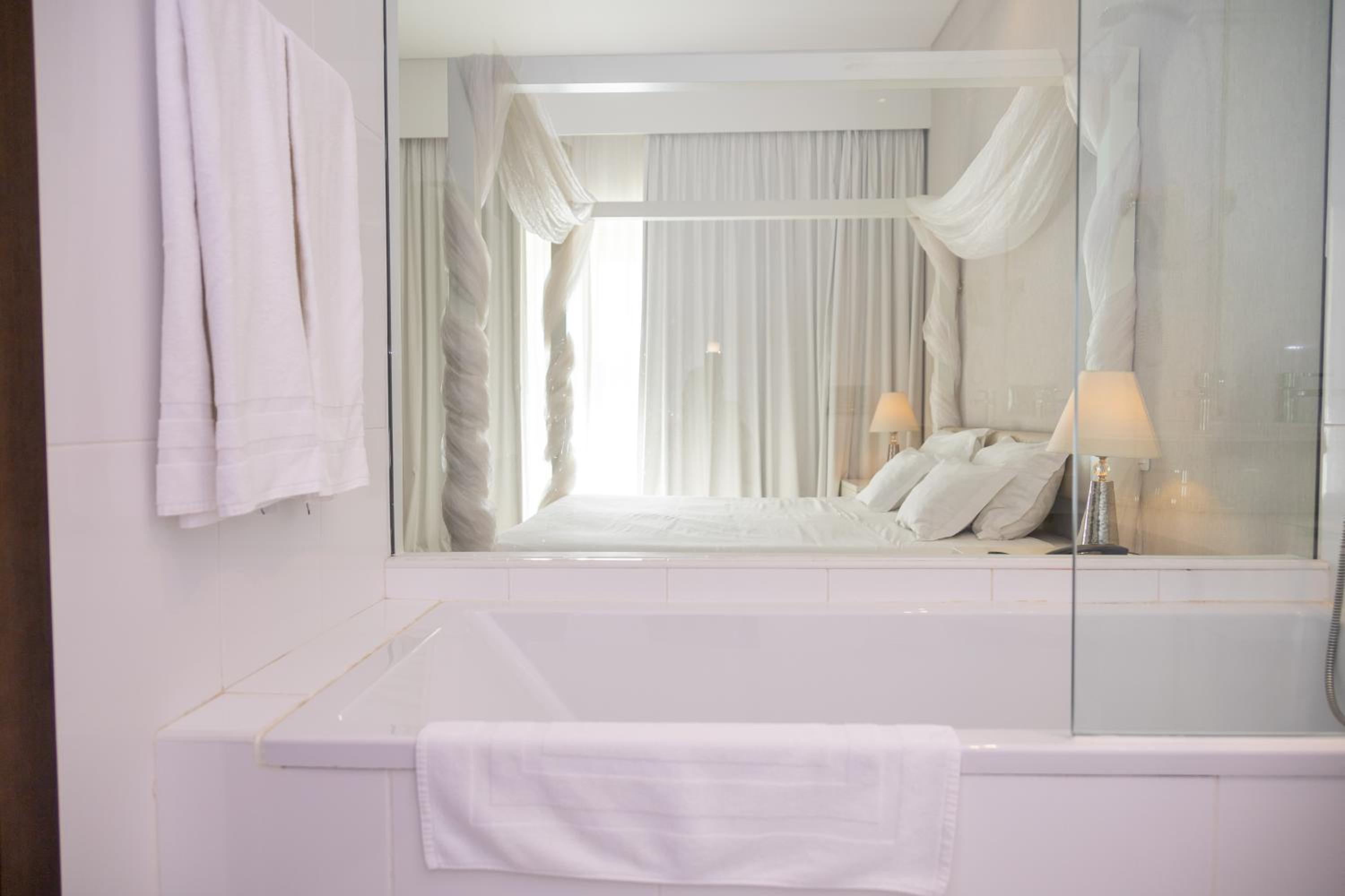 Standard Suite - Photo 5