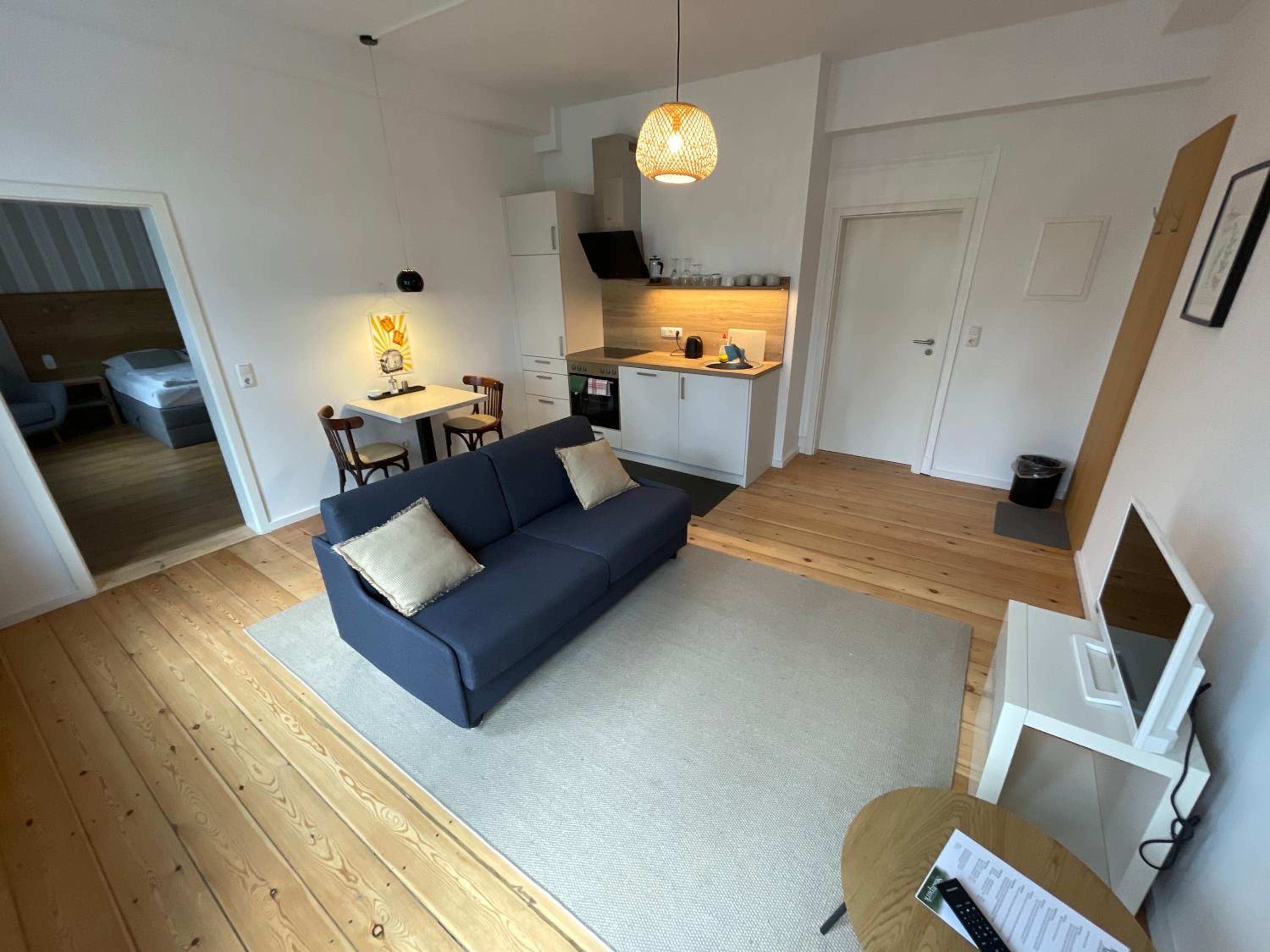 One-Bedroom Apartment photo 1