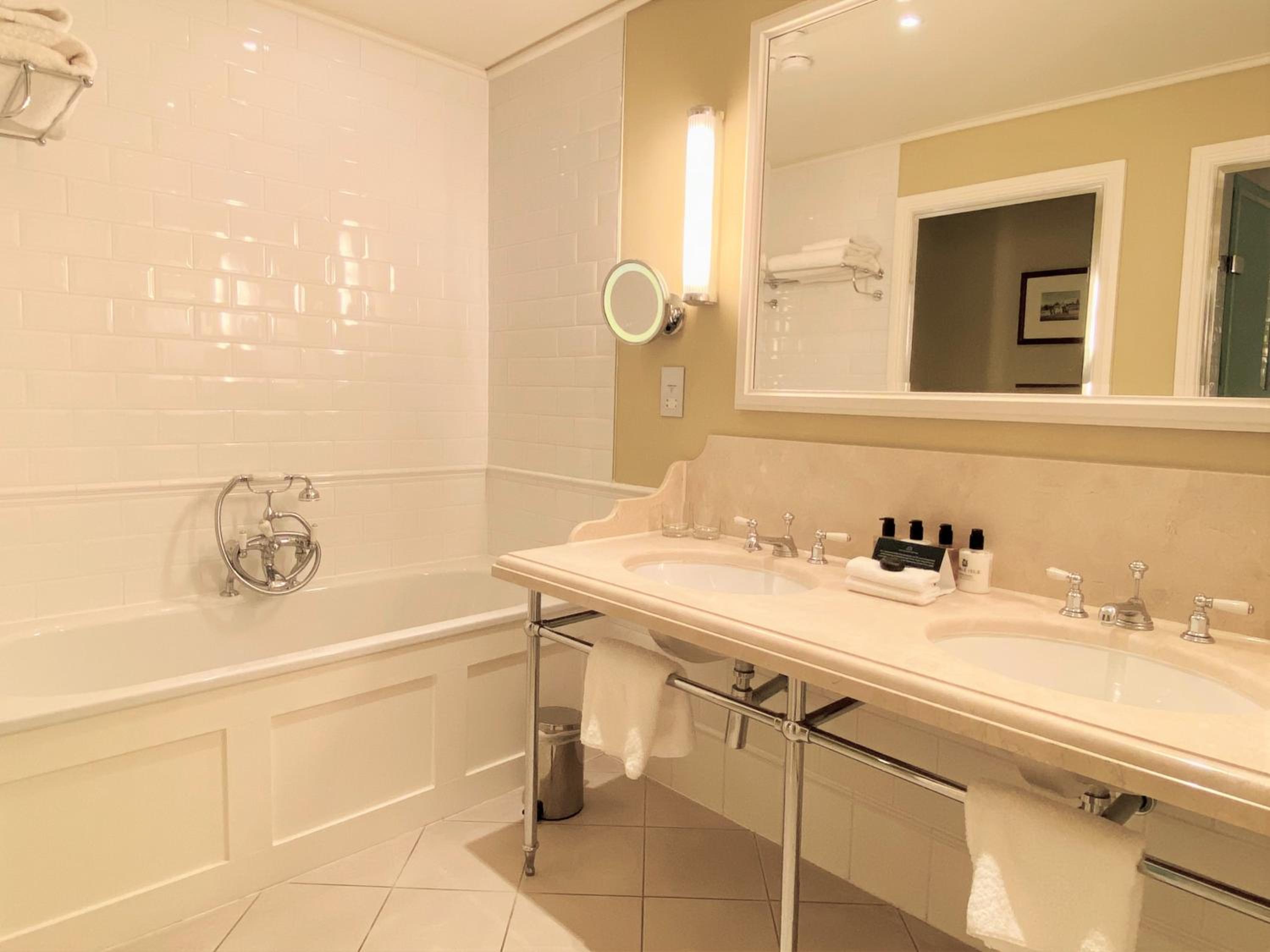 Classic Double Room - Photo 6