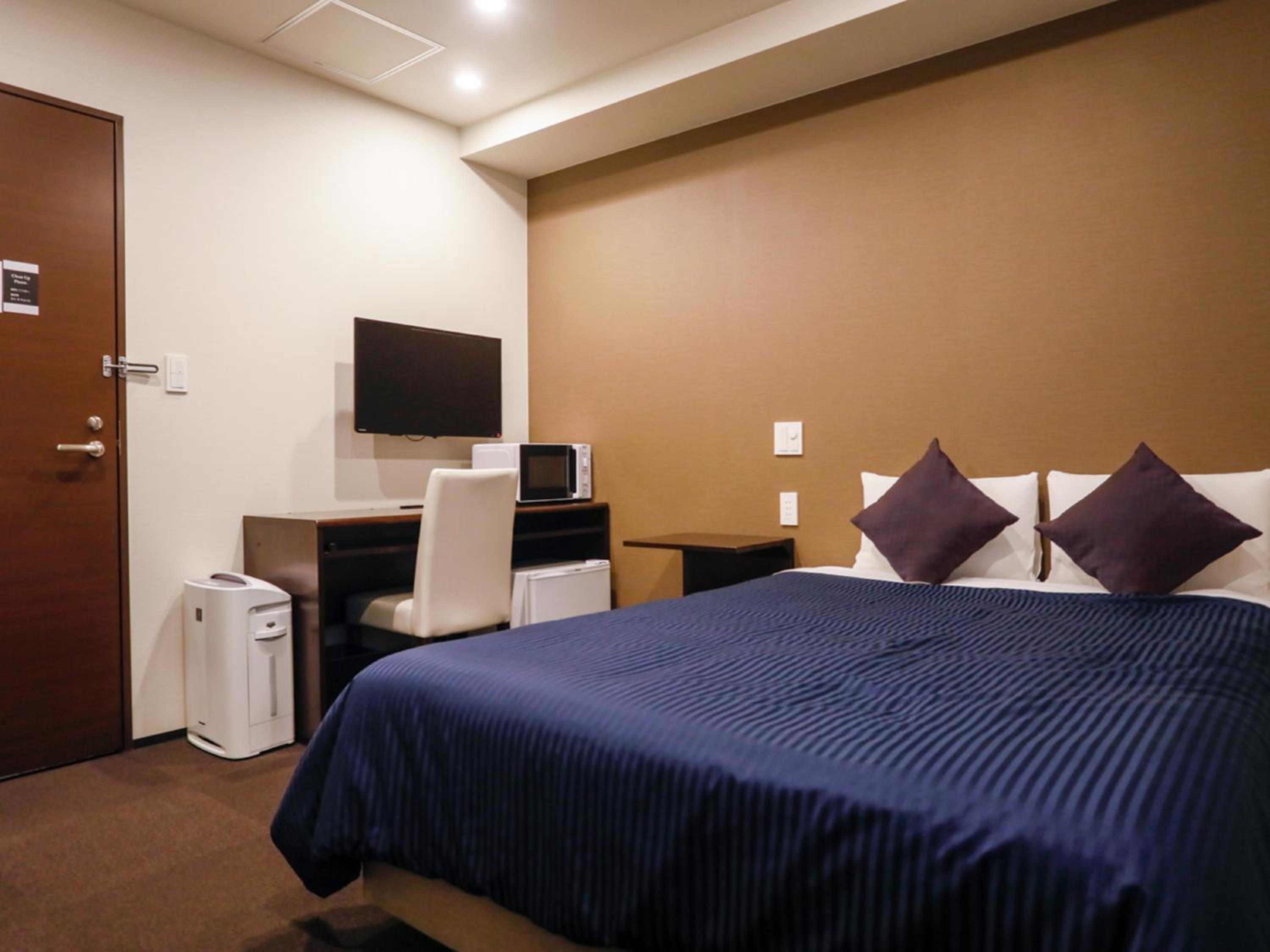 Double Room - Smoking photo 3