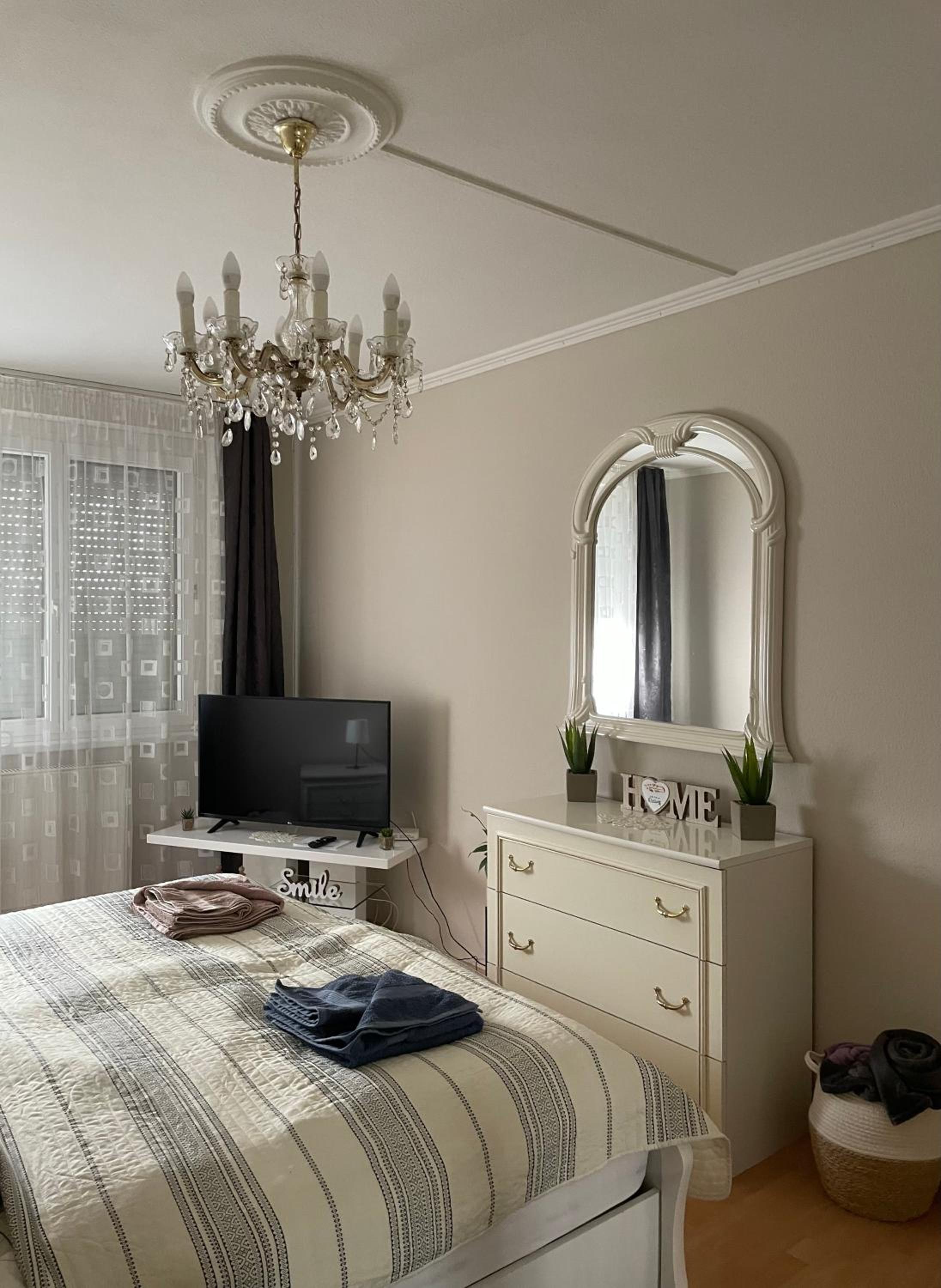Two-Bedroom Apartment - Photo 7