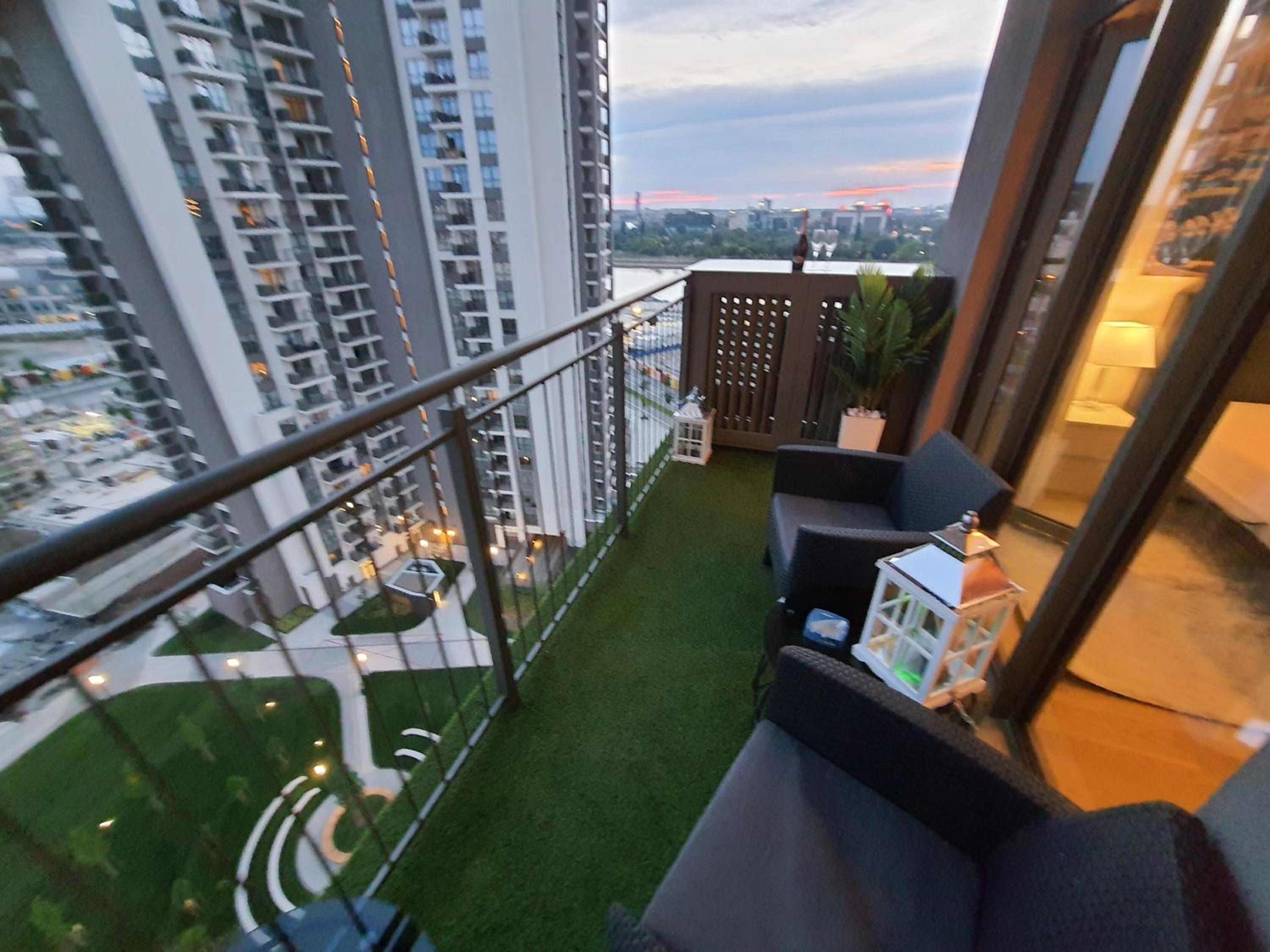 Apartment with Terrace - Photo 15