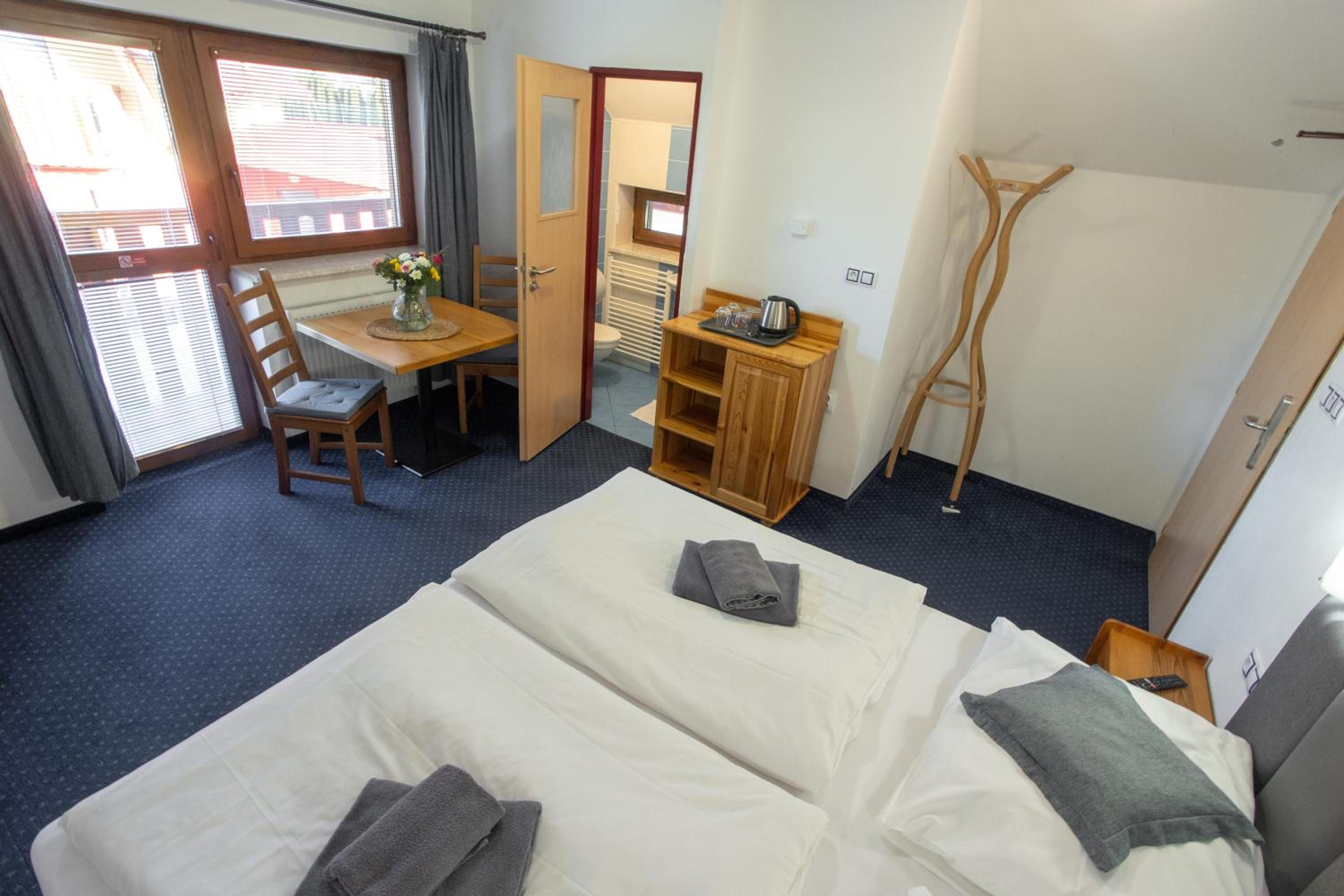 Double Room with Balcony photo 3