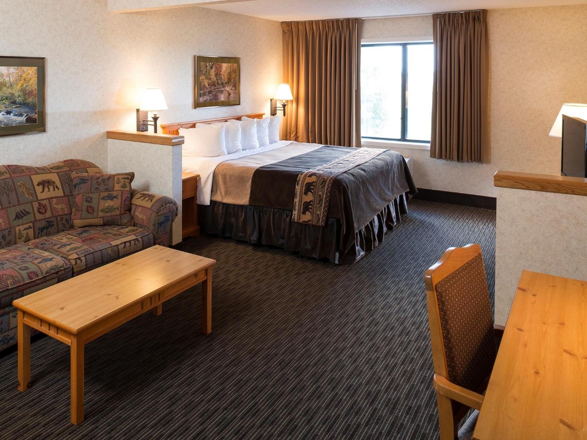 Business Suite - Photo 4