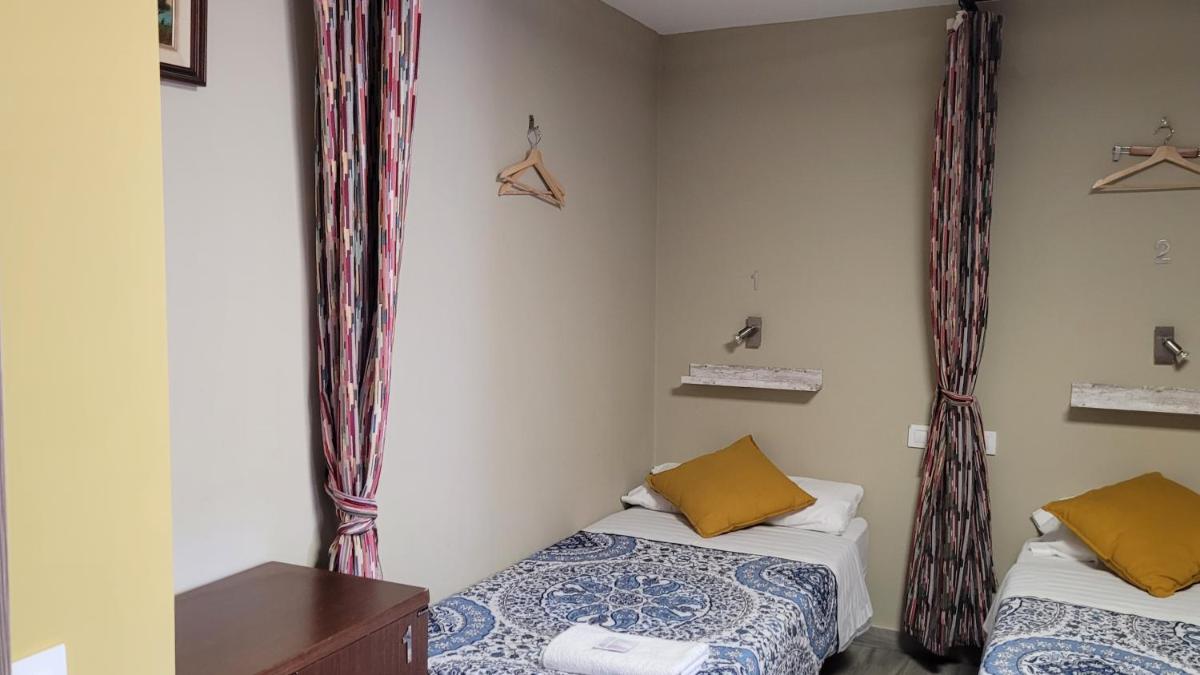 Bed in 4-Bed Dormitory Room photo 2