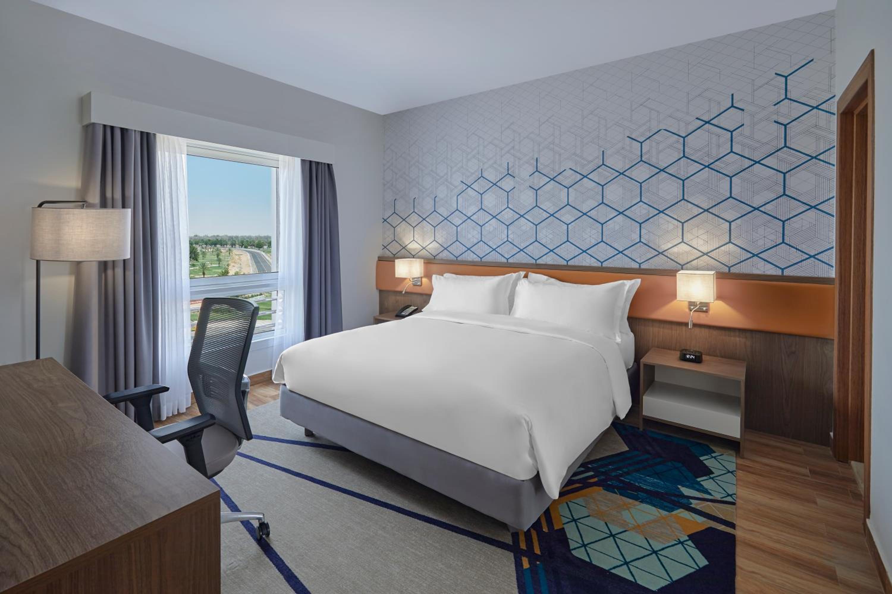 One-Bedroom Suite with two King Beds thumbnail 6
