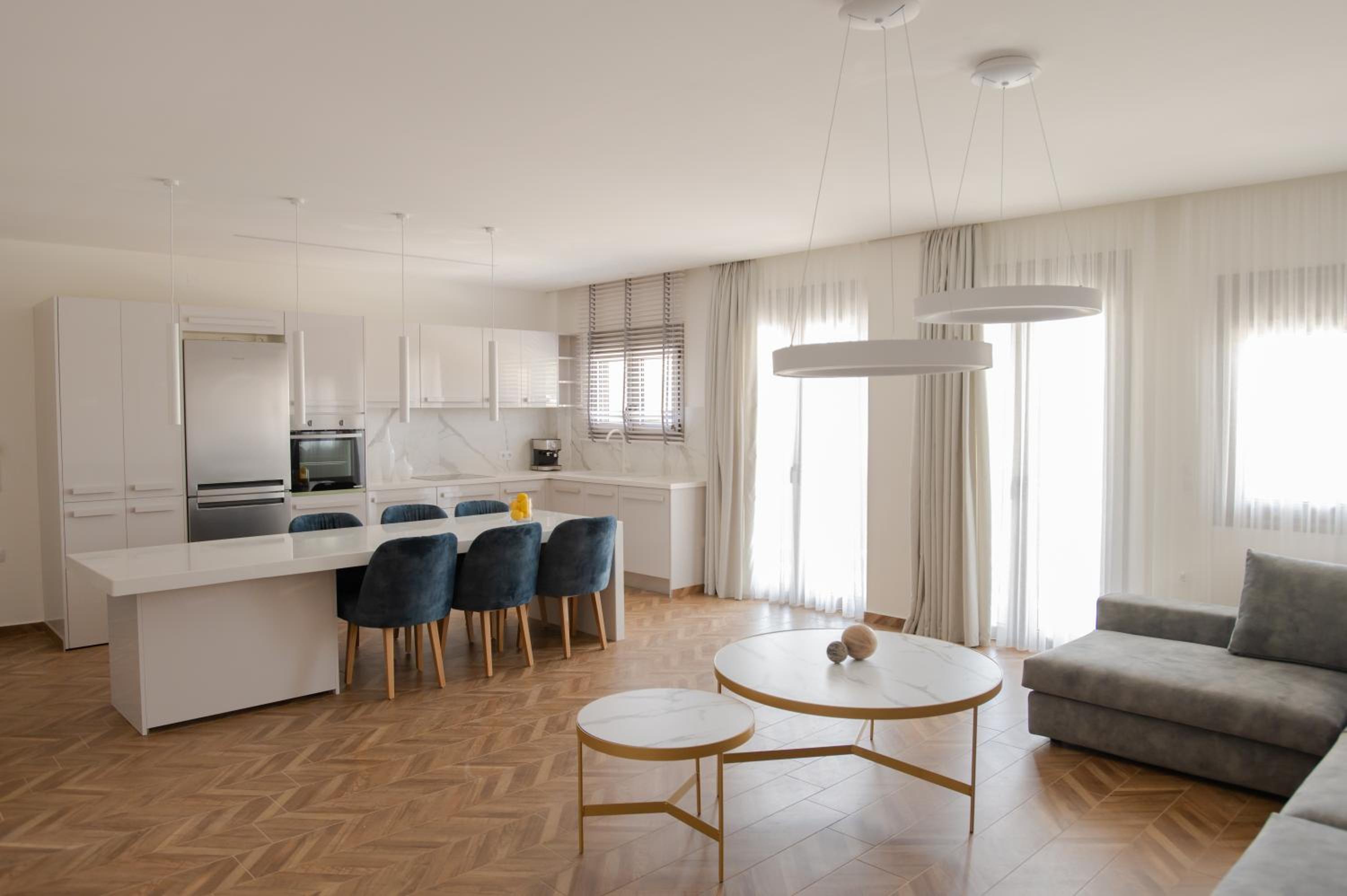 Superior Two-Bedroom Apartment with Pool View photo 2