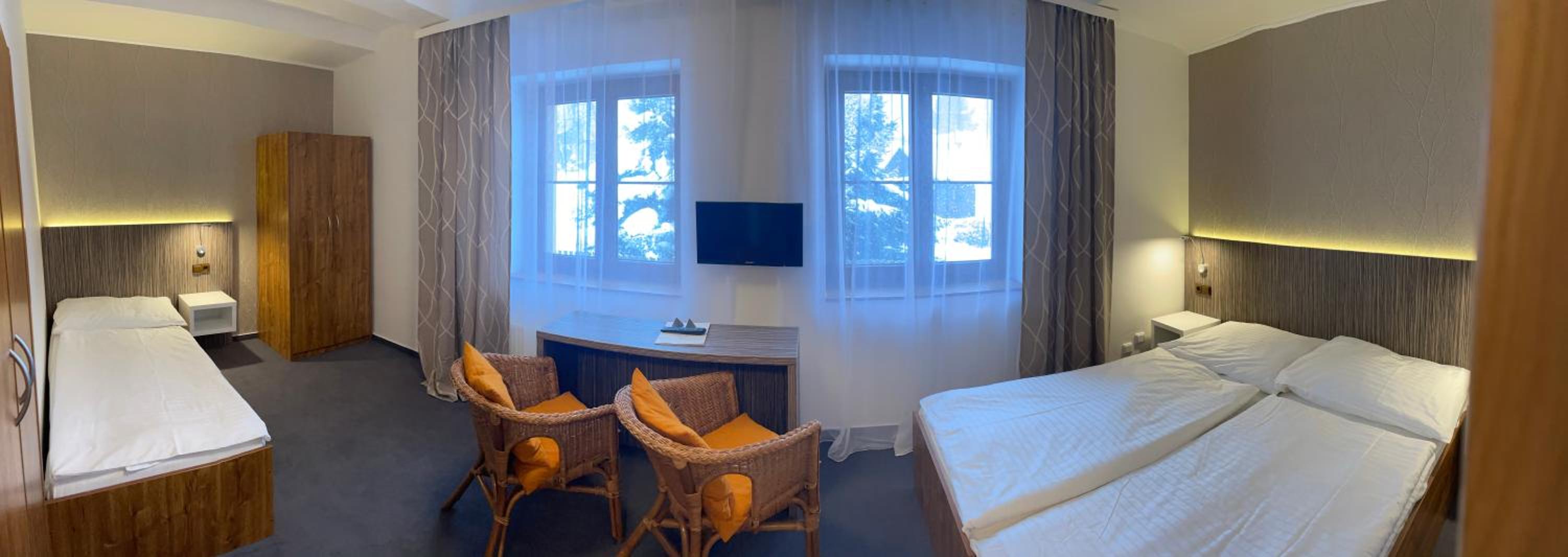 Classic Triple Room photo 3