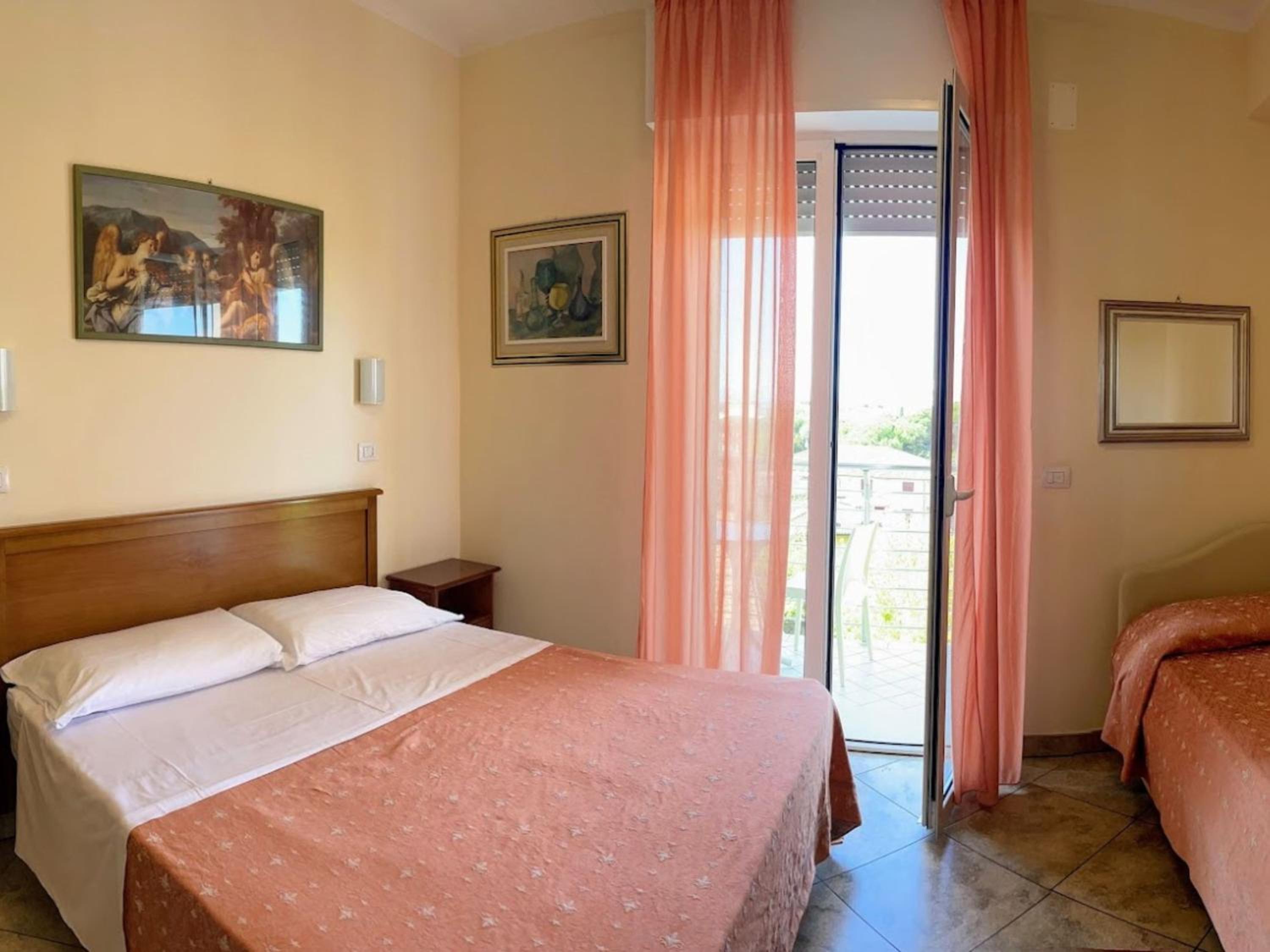 Triple Room photo 1
