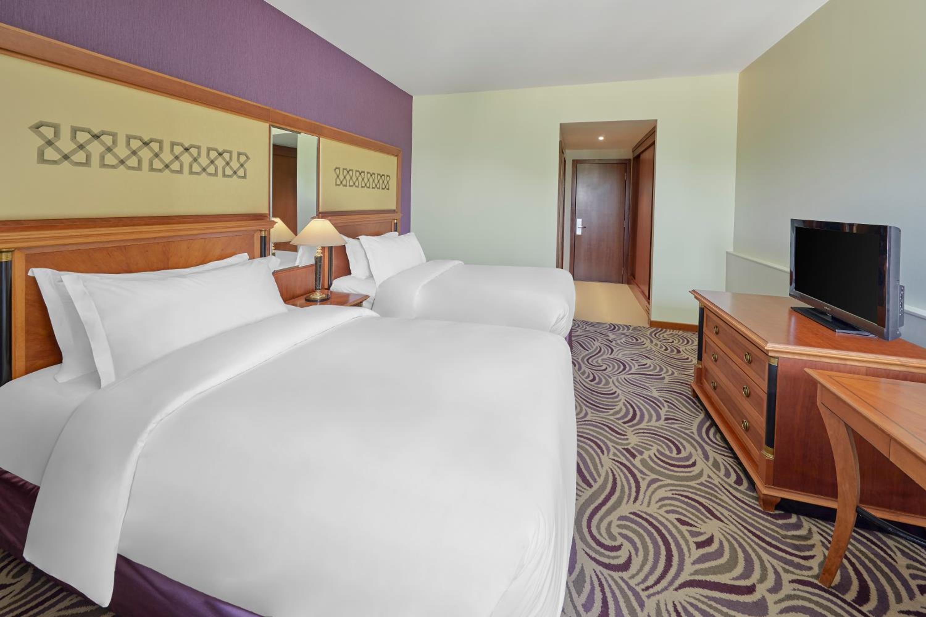 Standard Twin Room with Pool View