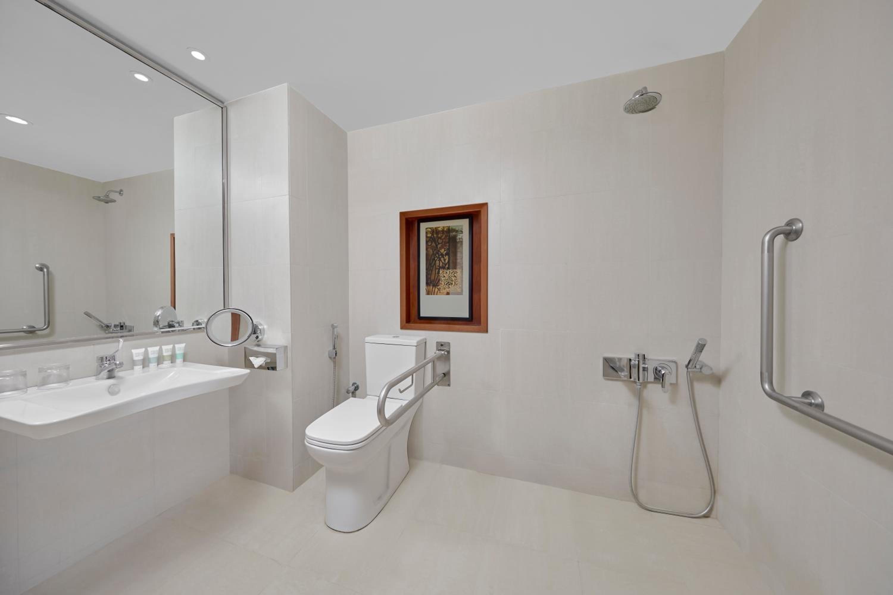 Standard Twin Room - Disability Access