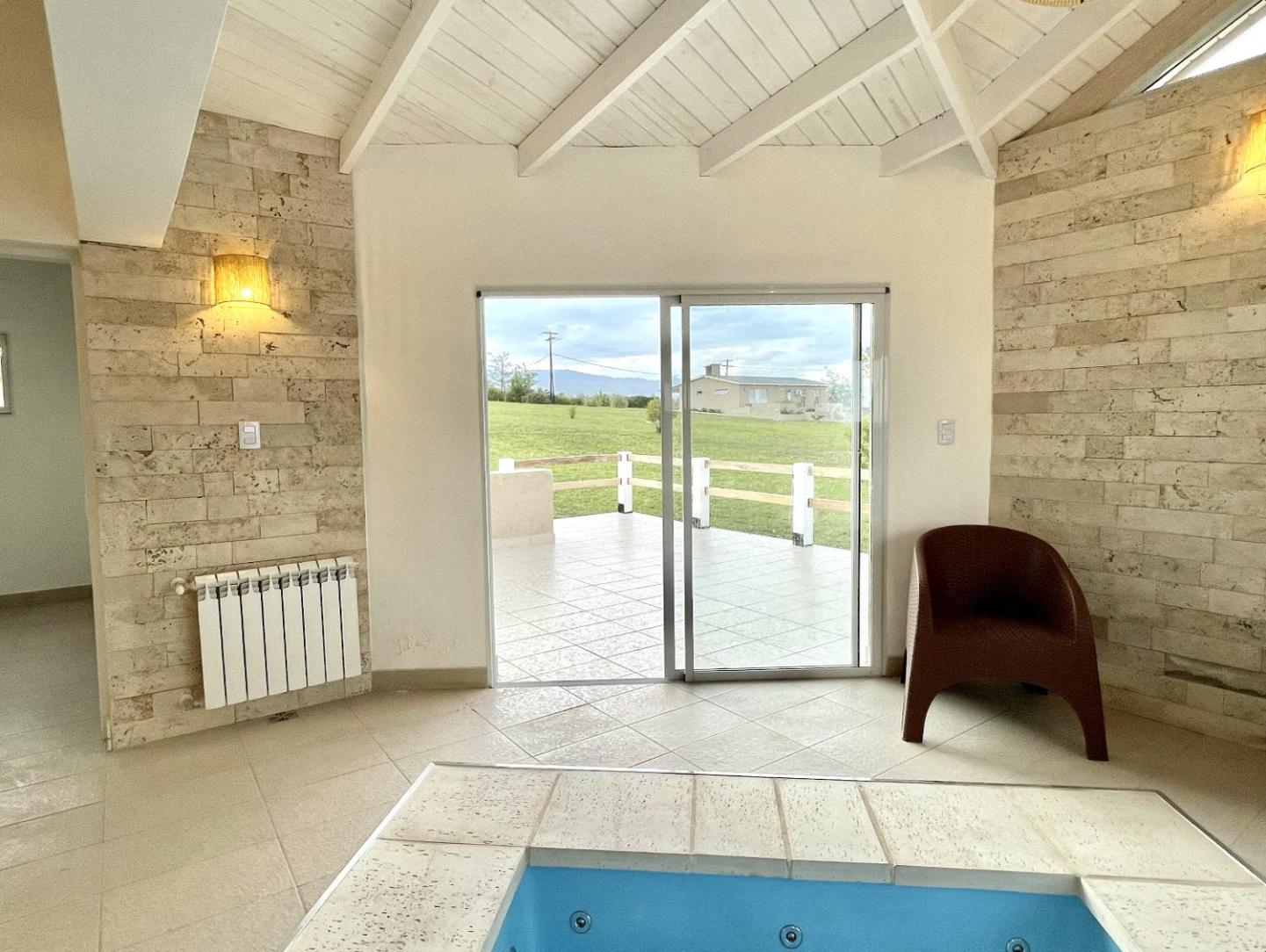 Four-Bedroom House photo 1