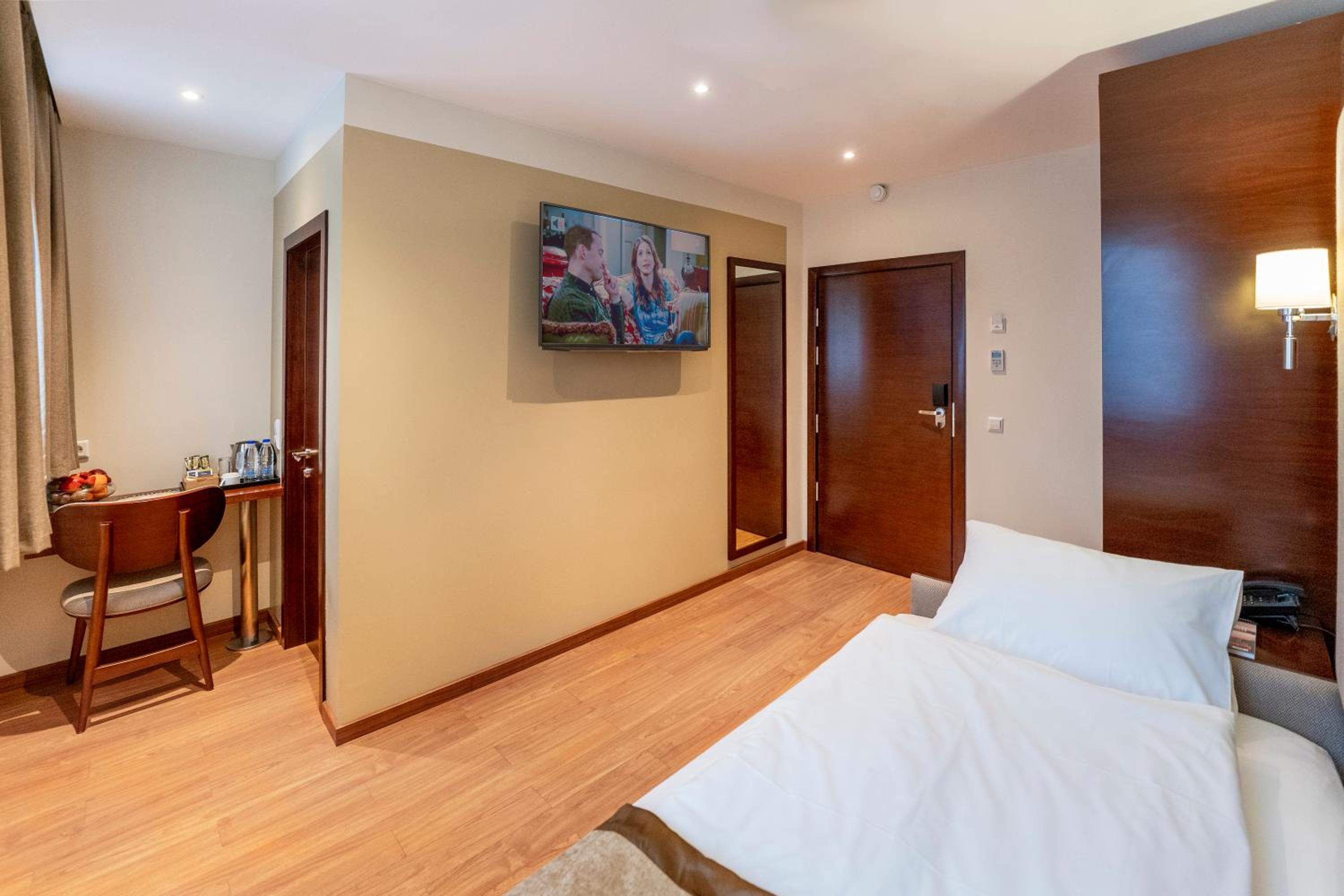Single Room photo 2