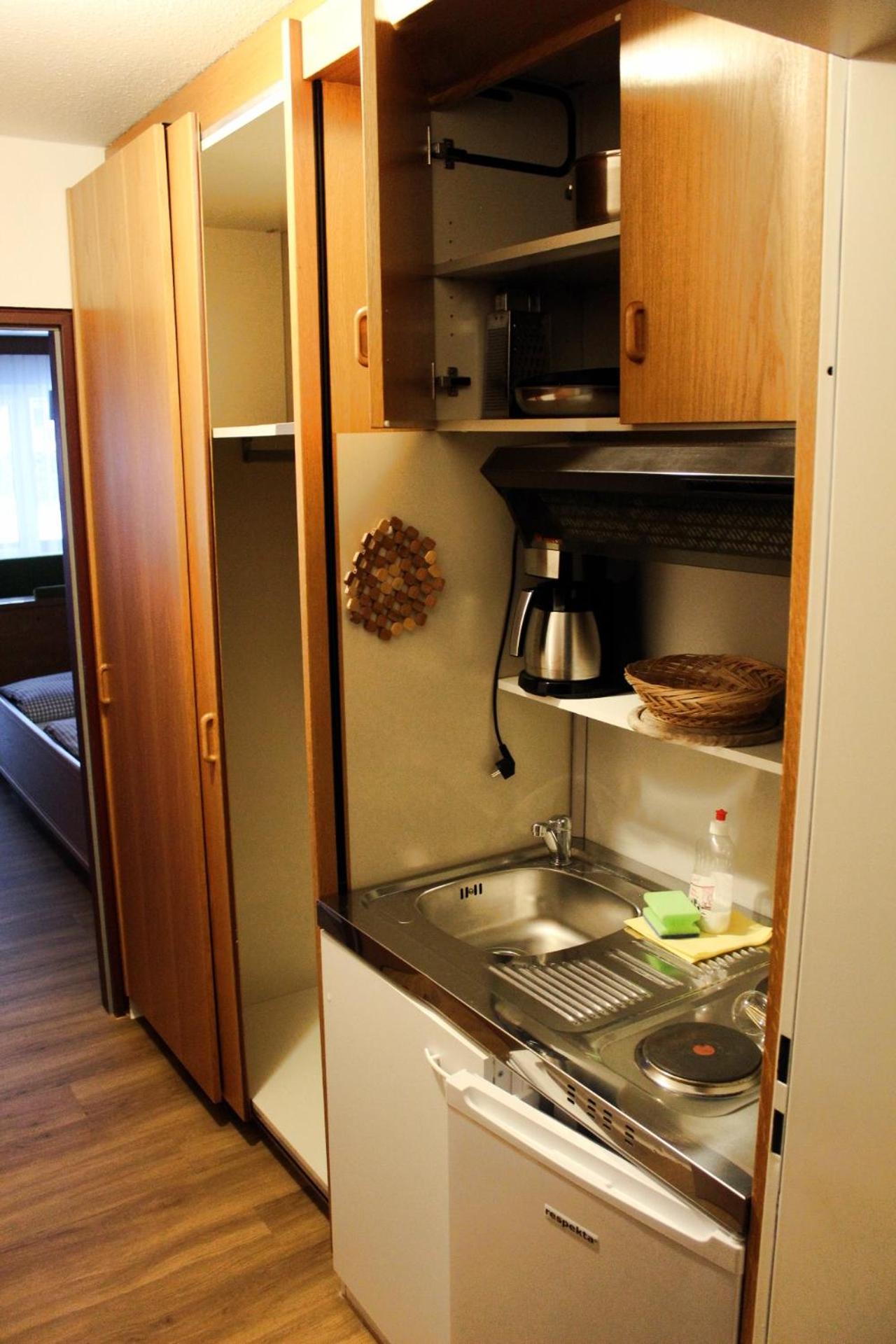 Double Room - Photo 9