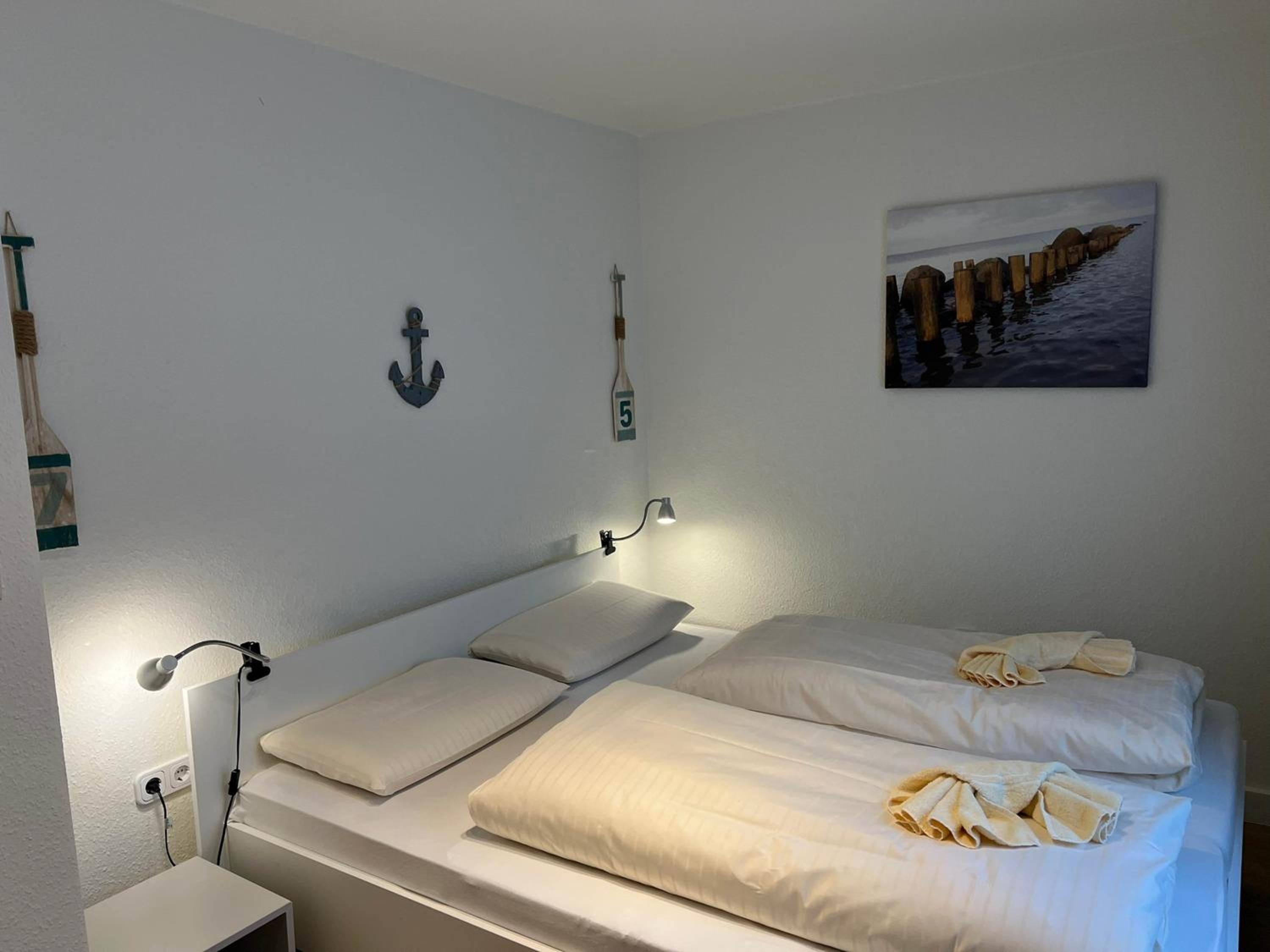Apartment with Terrace - Photo 10