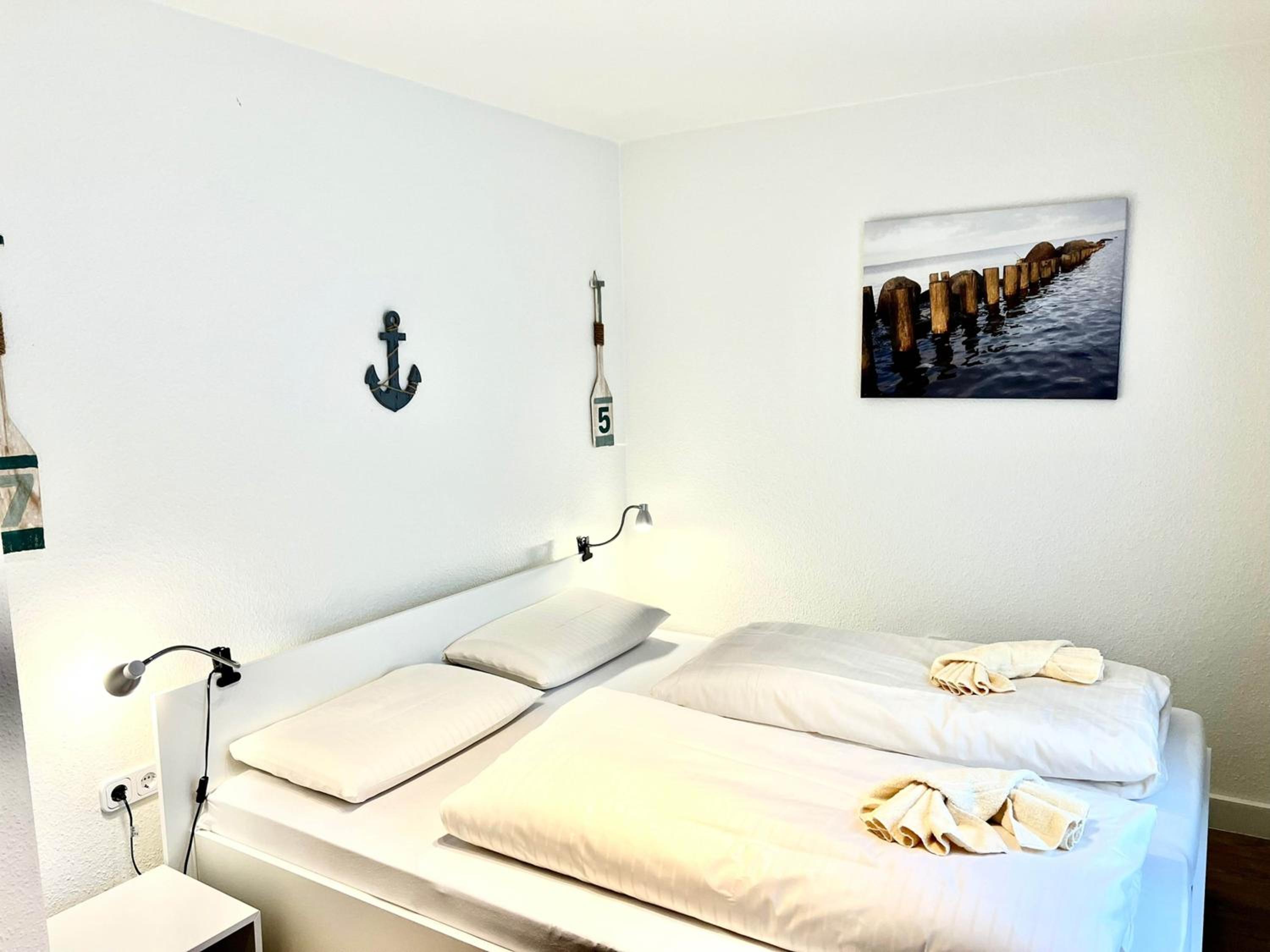 Apartment with Terrace - Photo 11