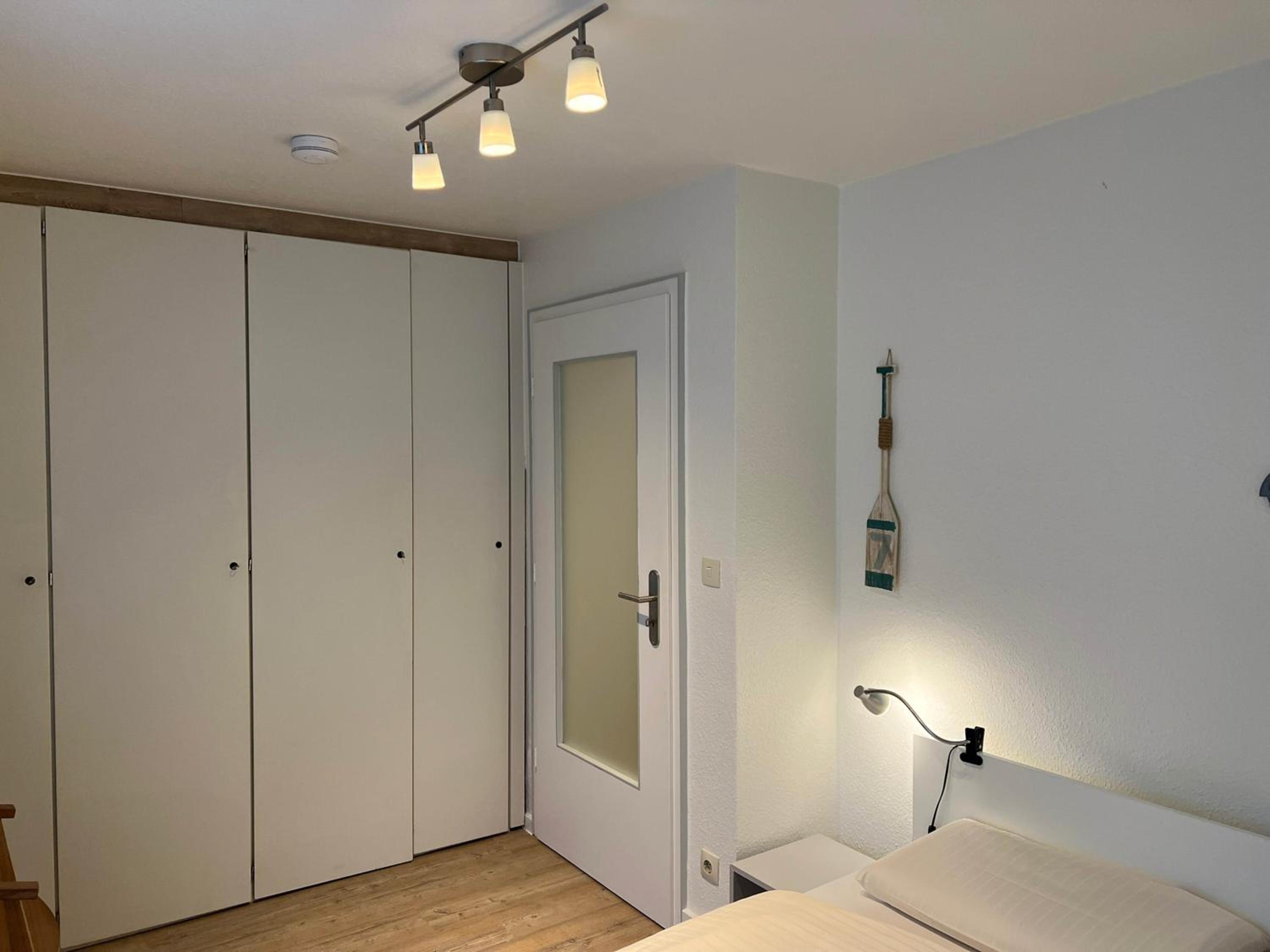 Apartment with Terrace - Photo 15