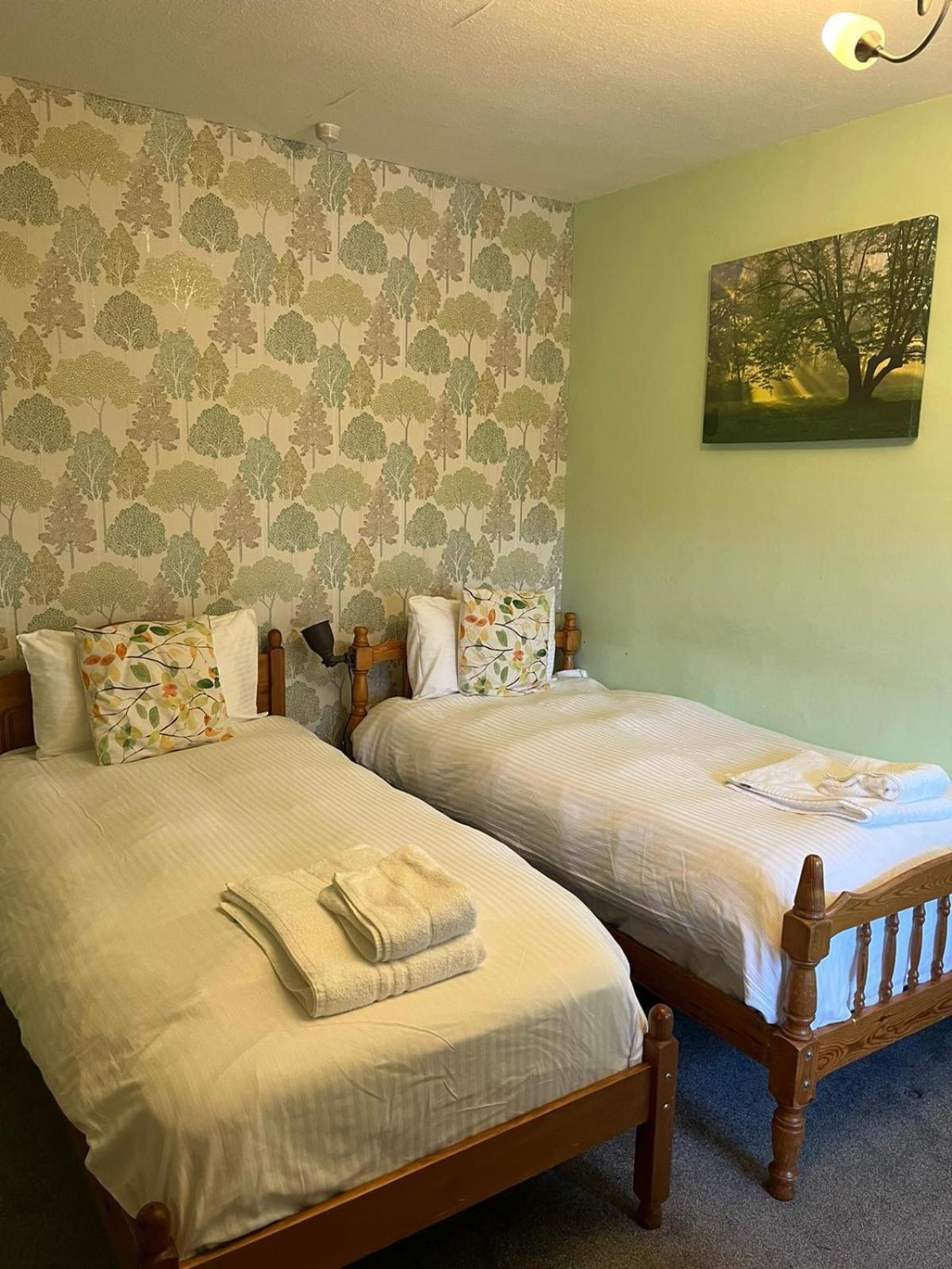 Budget Twin Room photo 2