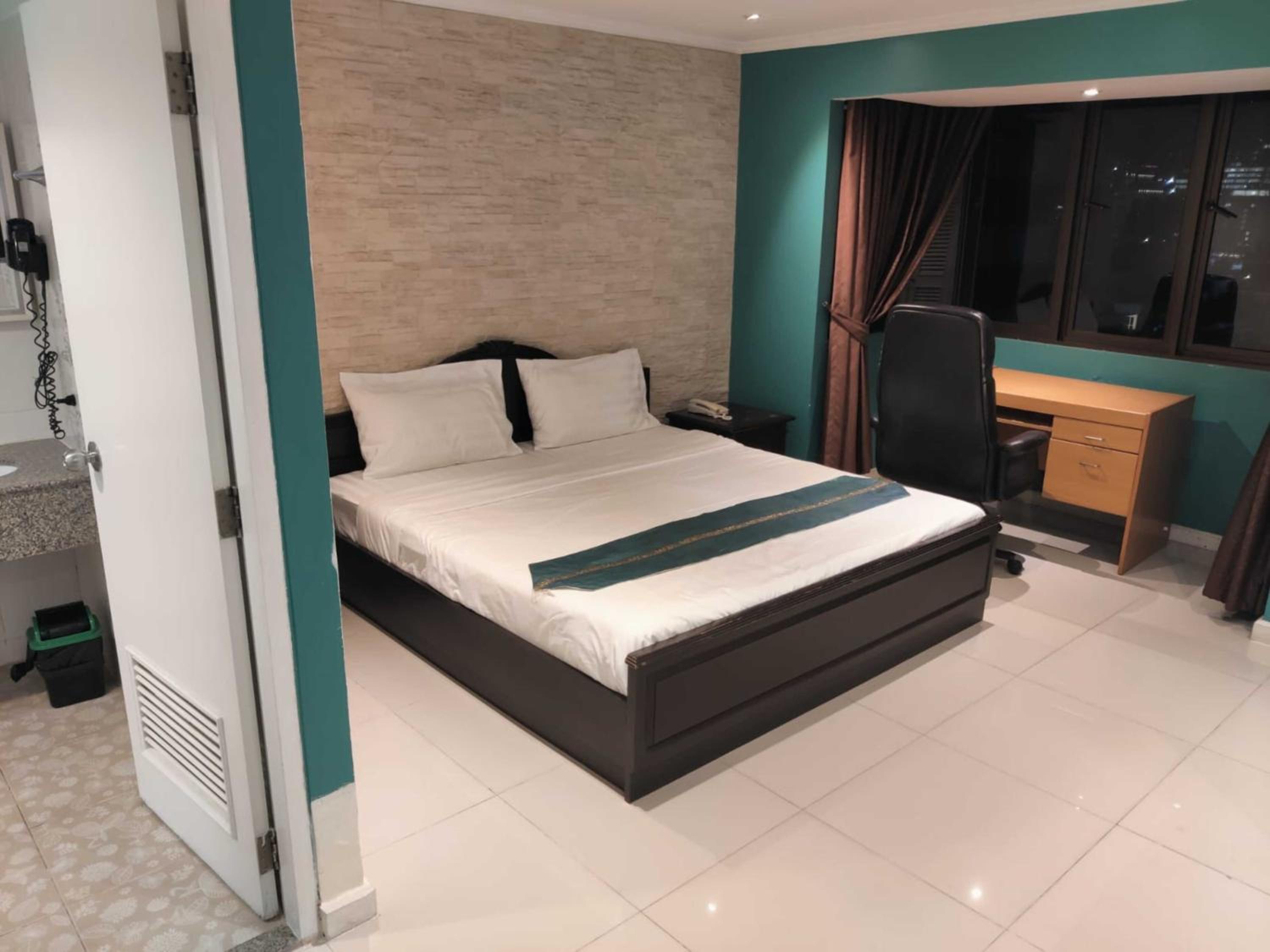Two-Bedroom Suite