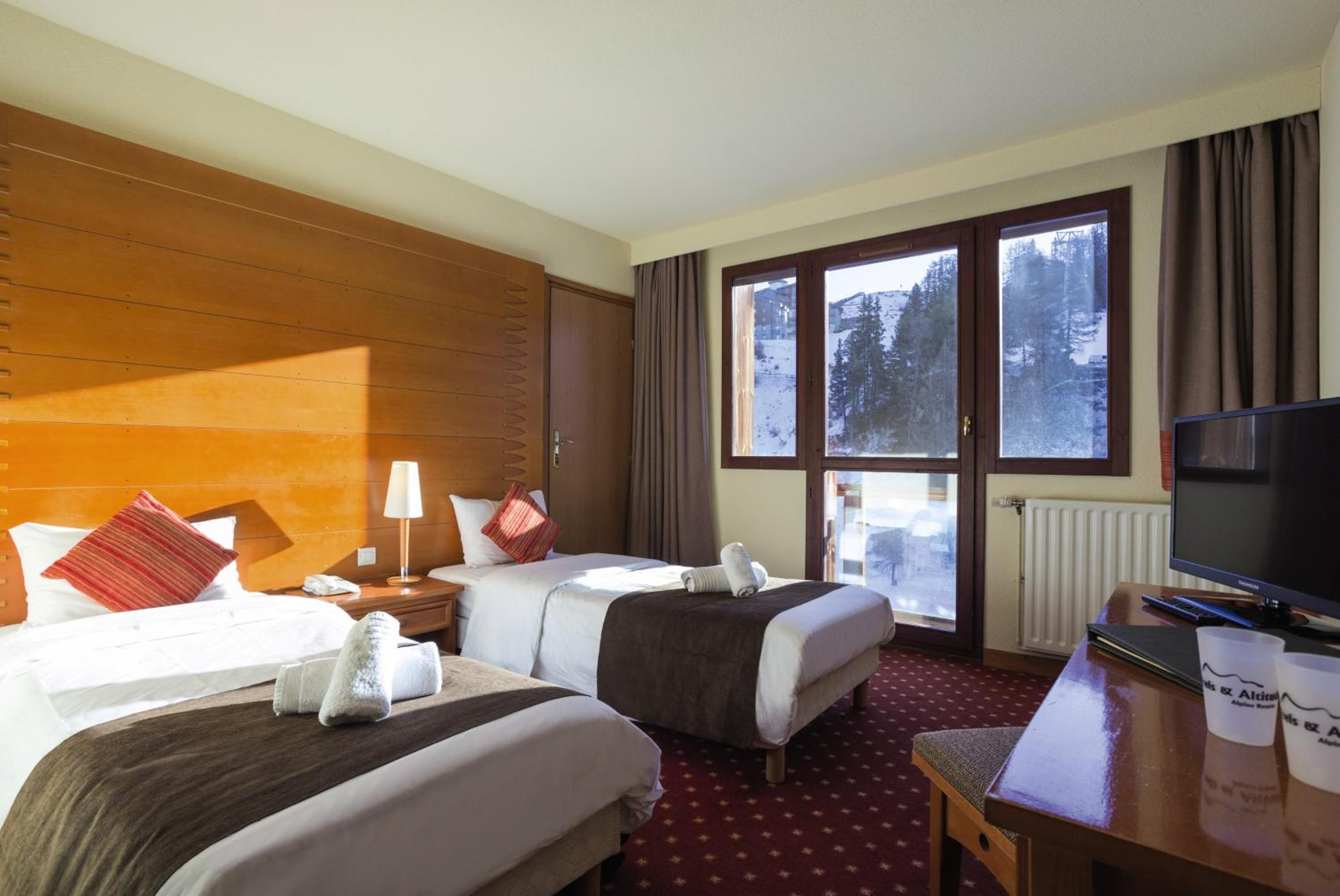 Double Room with Mountain View photo 2