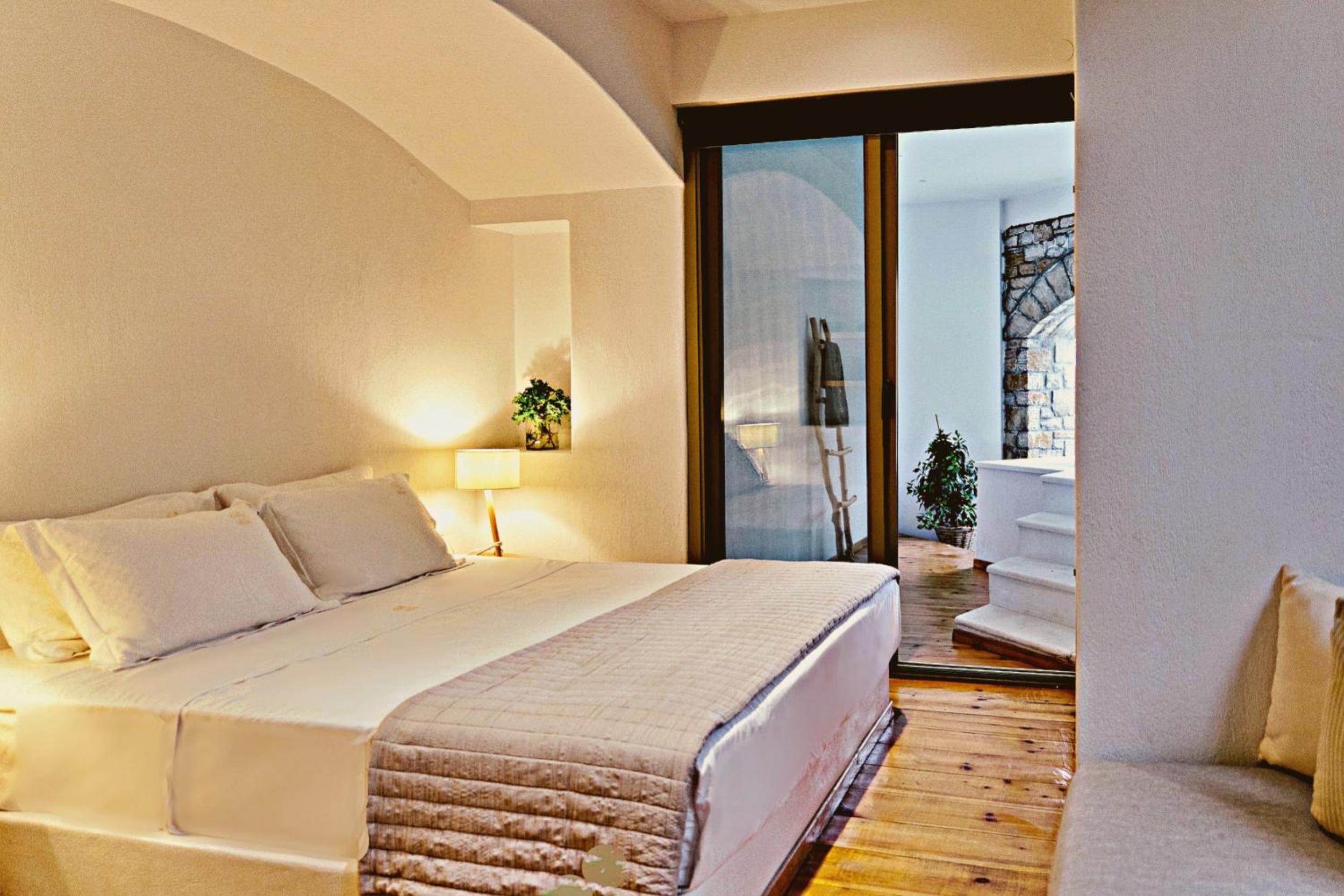 Premium Suite with Sea View and Indoor Swimming Pool