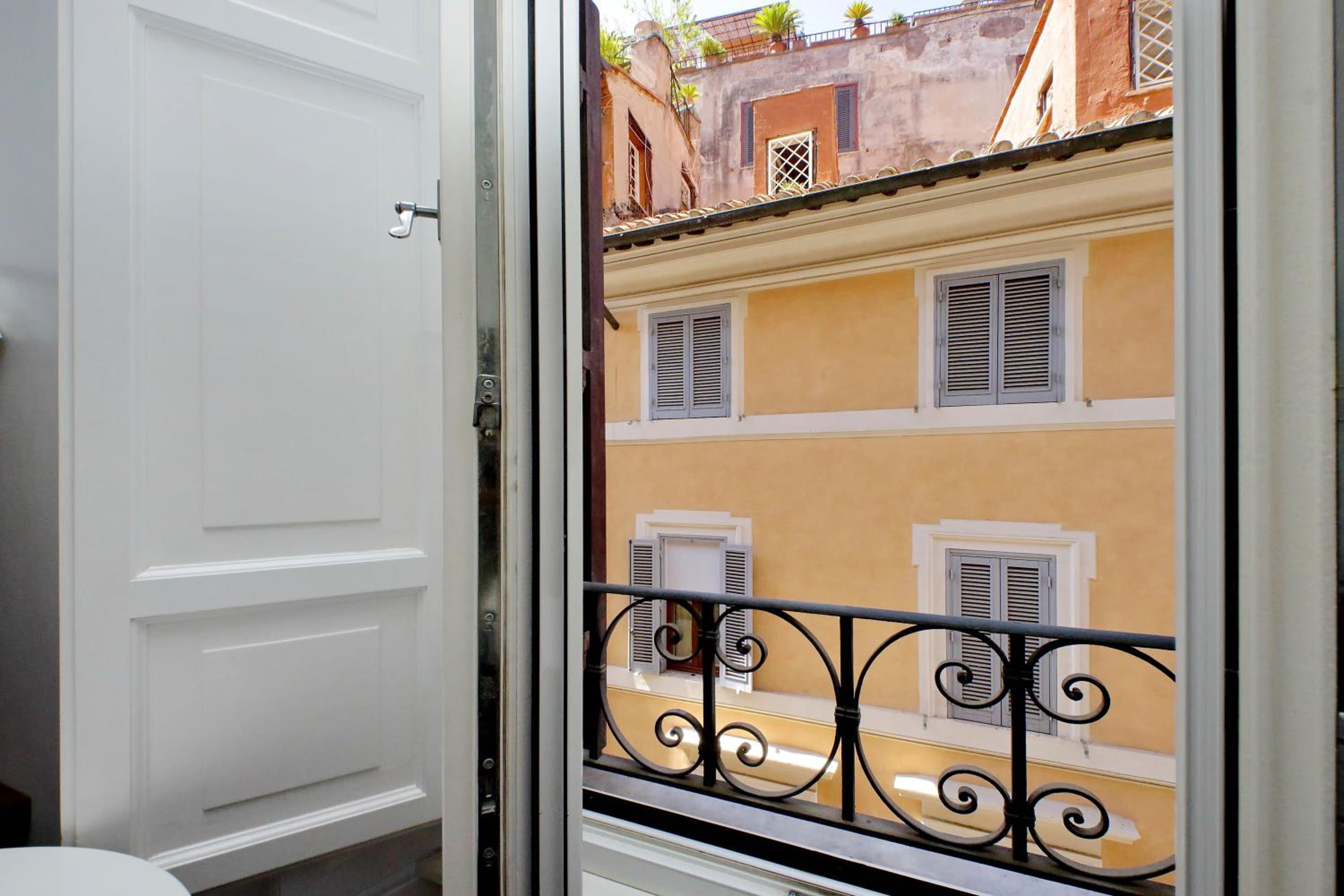 Deluxe Triple Room photo 3