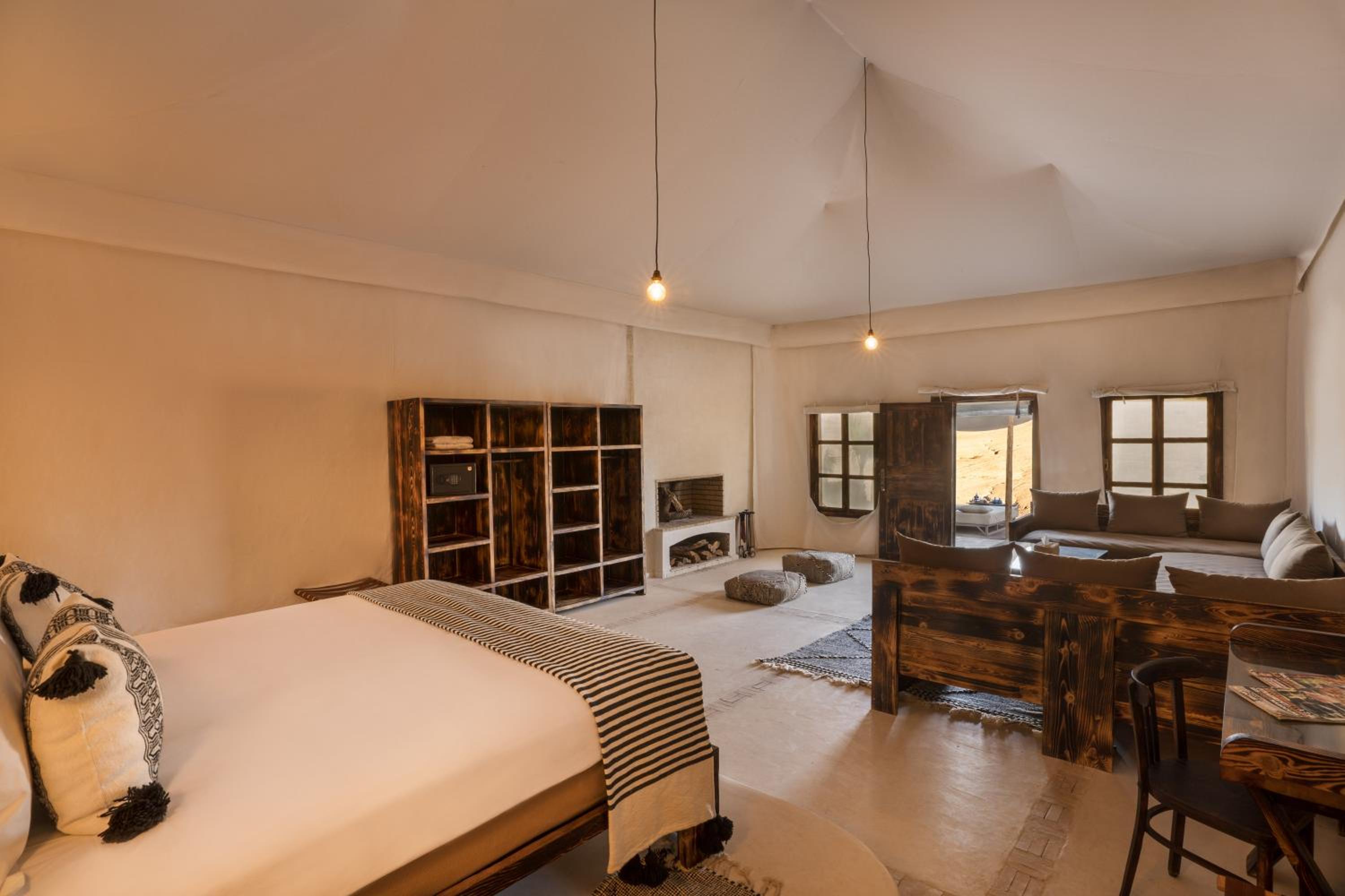 Deluxe Suite - Photo 3
