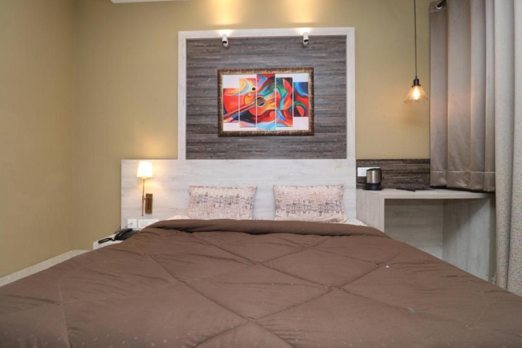 Standard Suite - Photo 2