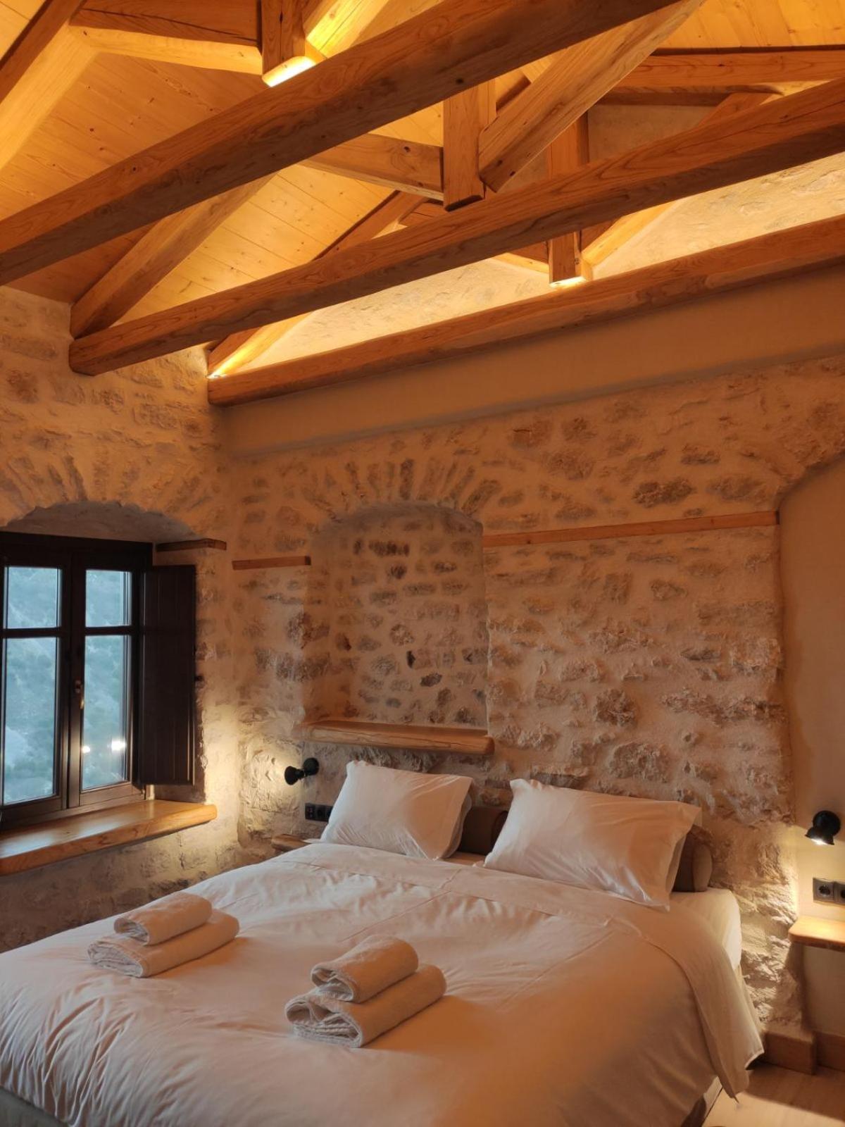 King Room with Mountain View photo 3