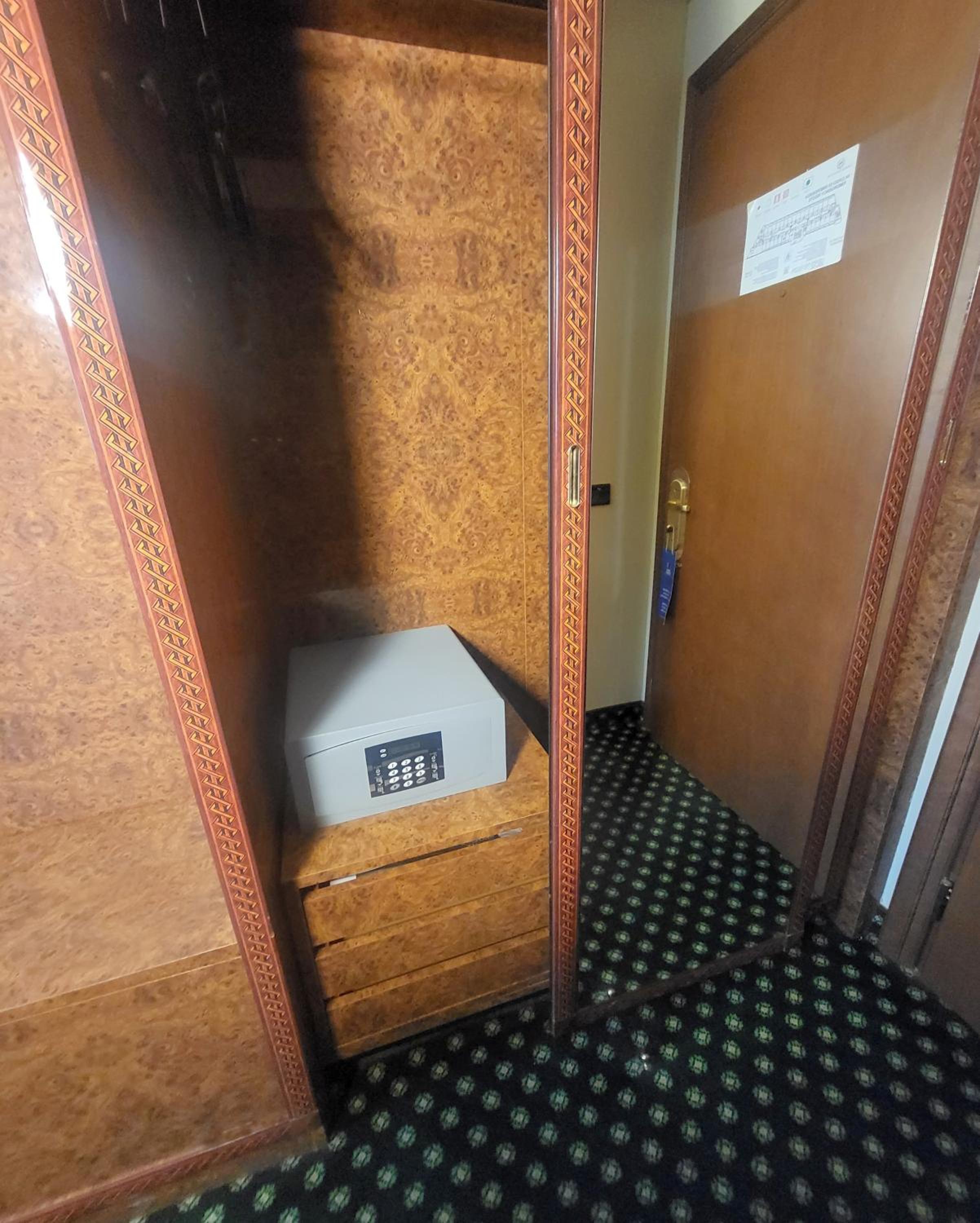 Superior Twin Room - Photo 3