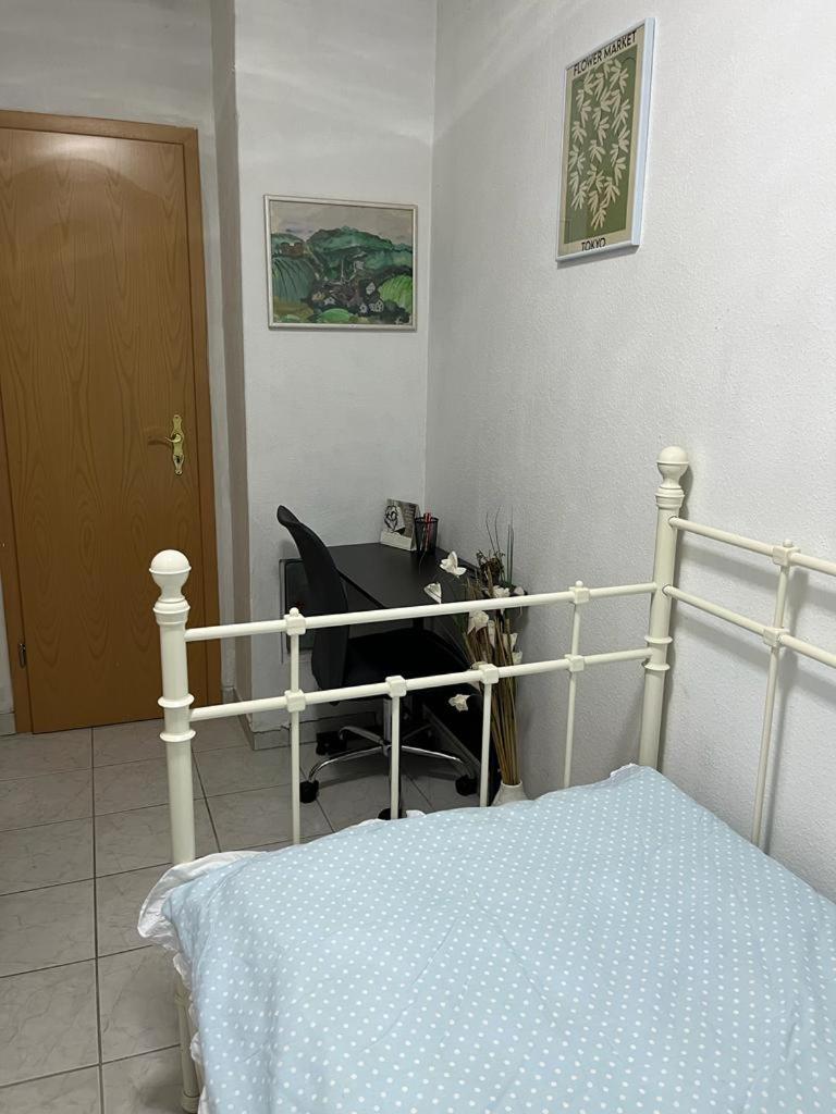 Three-Bedroom Apartment - Photo 23