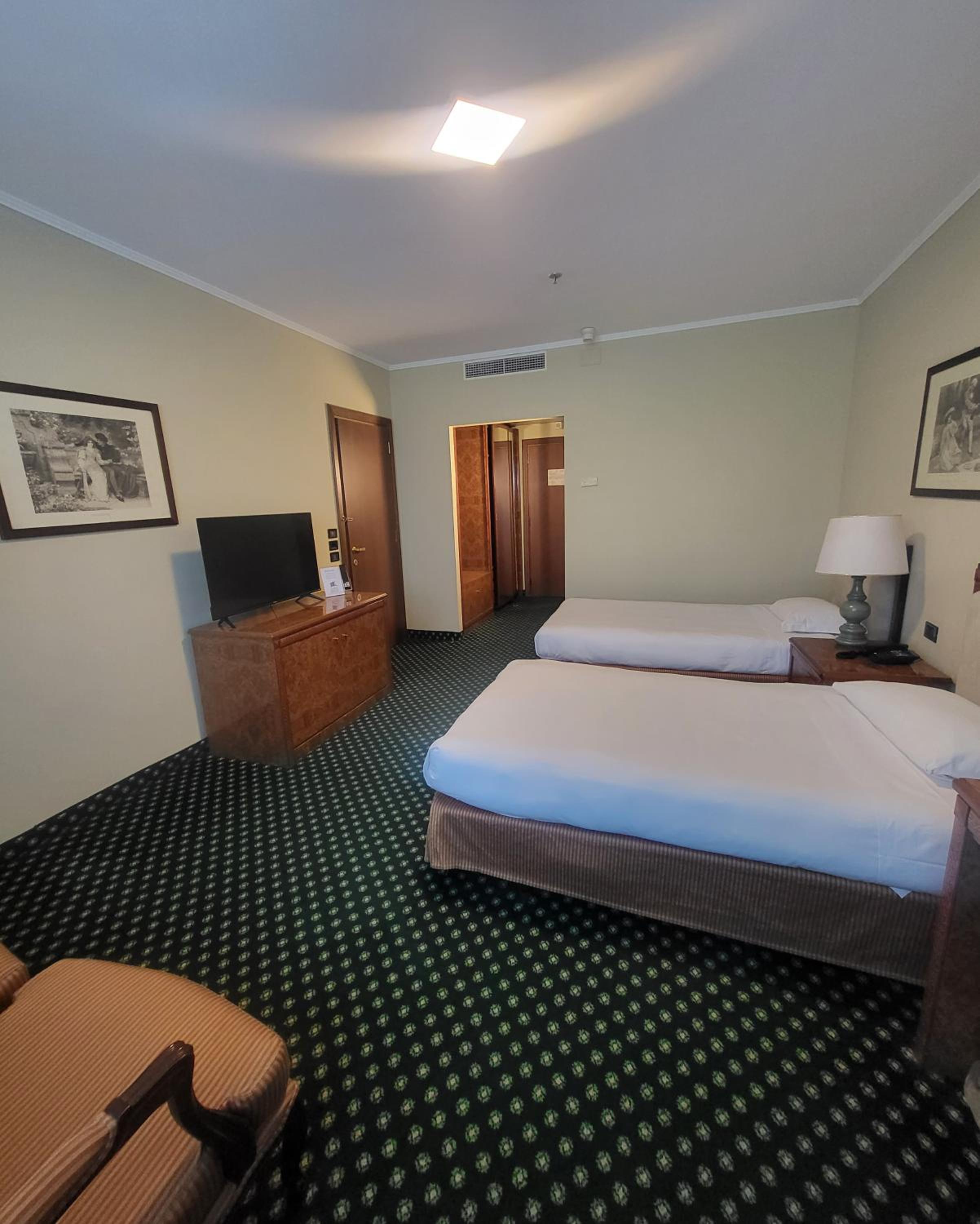 Superior Single Room - Photo 4