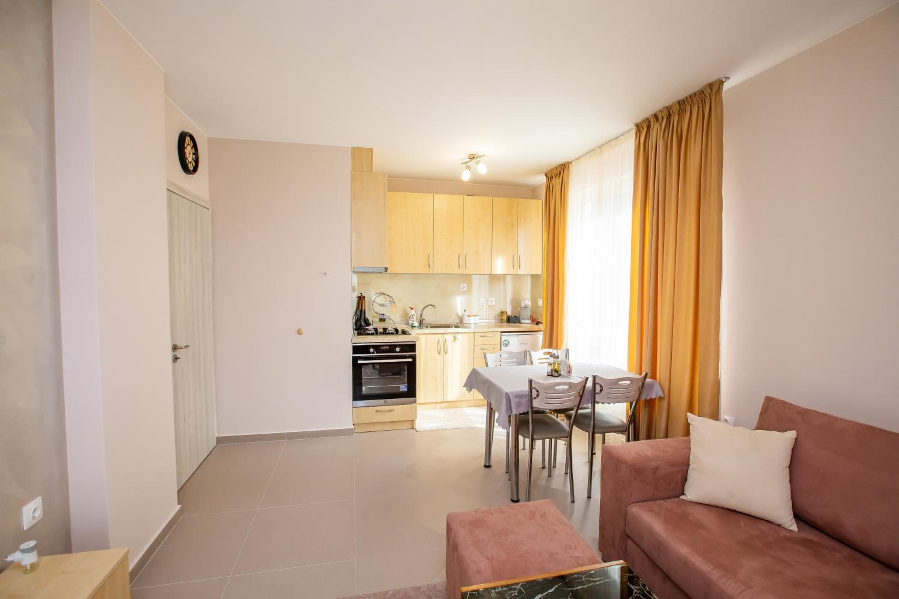 One-Bedroom Apartment - Photo 16