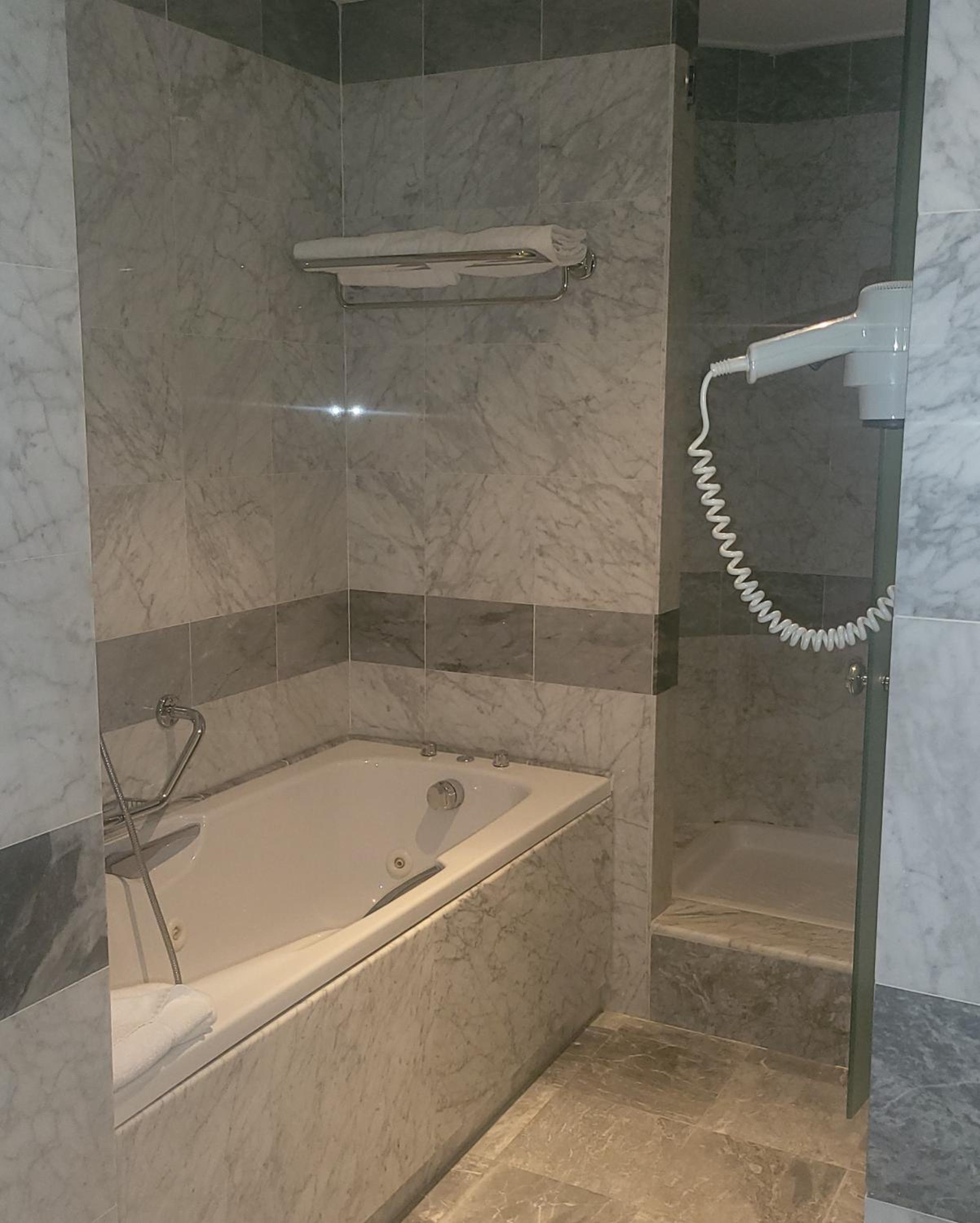 Family Junior Suite - Photo 7