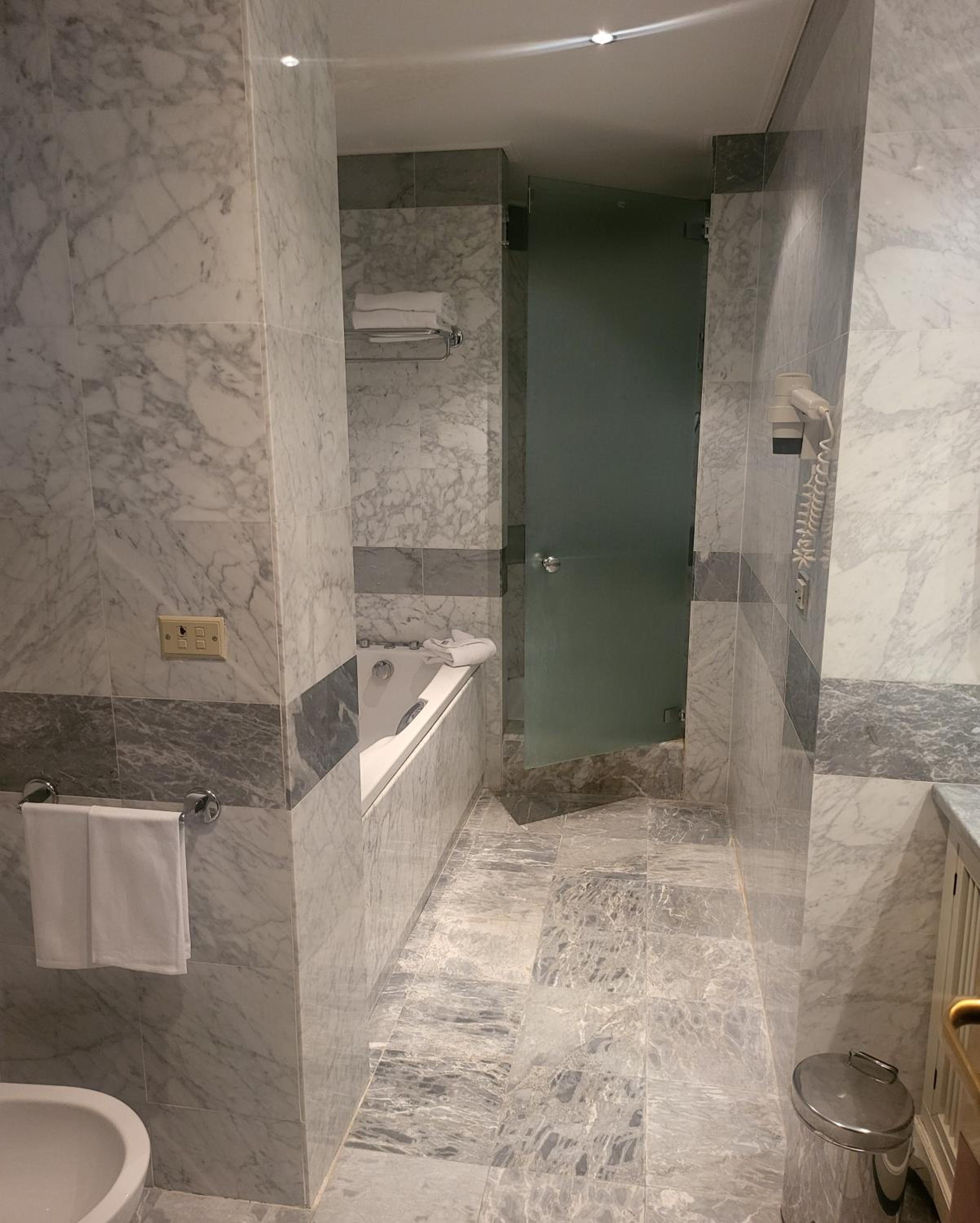 Family Junior Suite - Photo 9