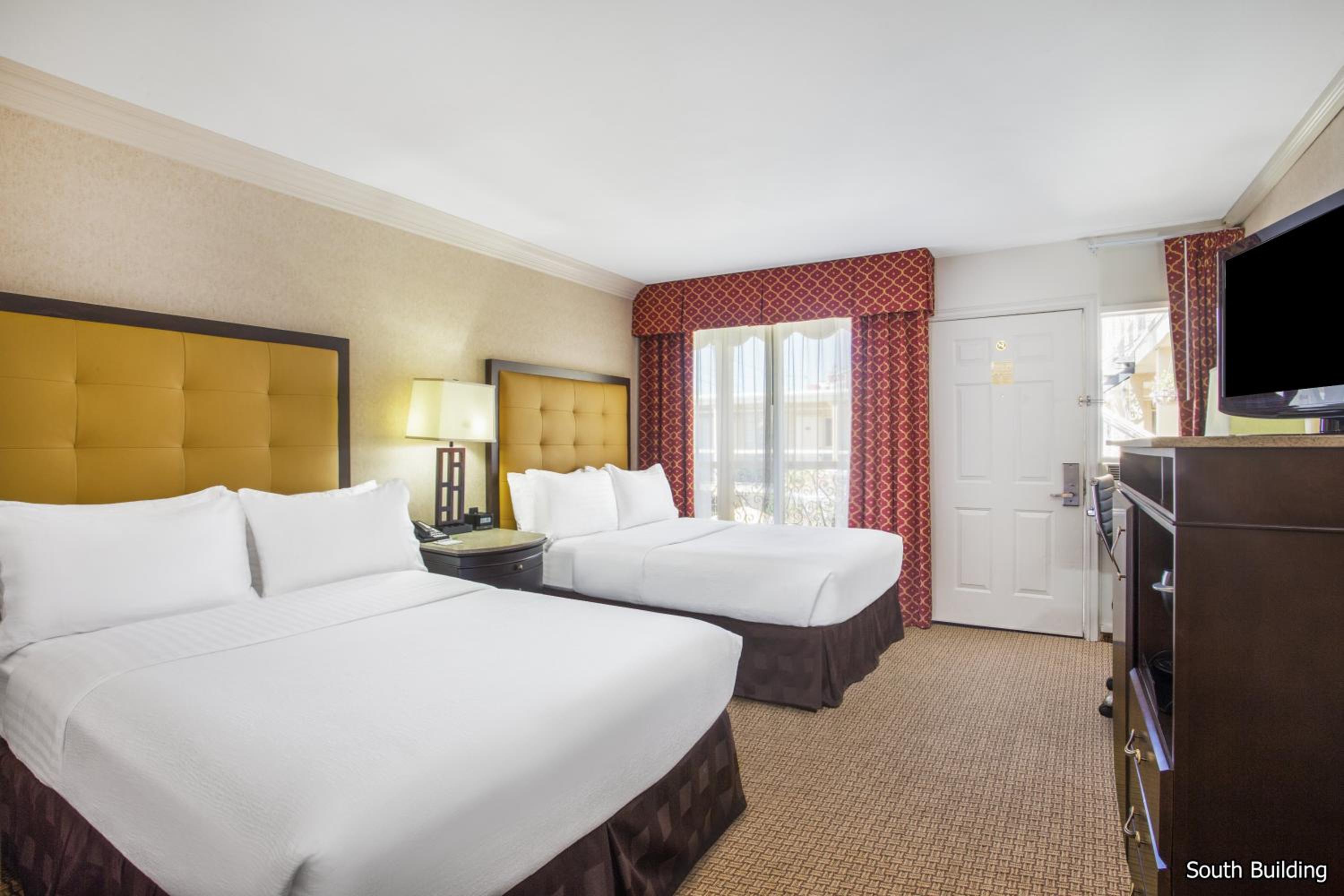 Standard 2 Full Beds Room [South Building] photo 1