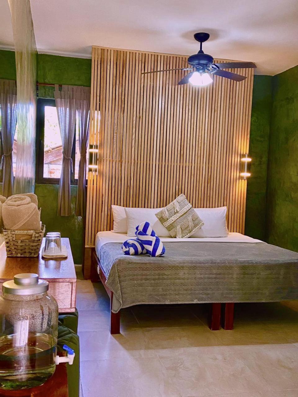 King Room with Garden View