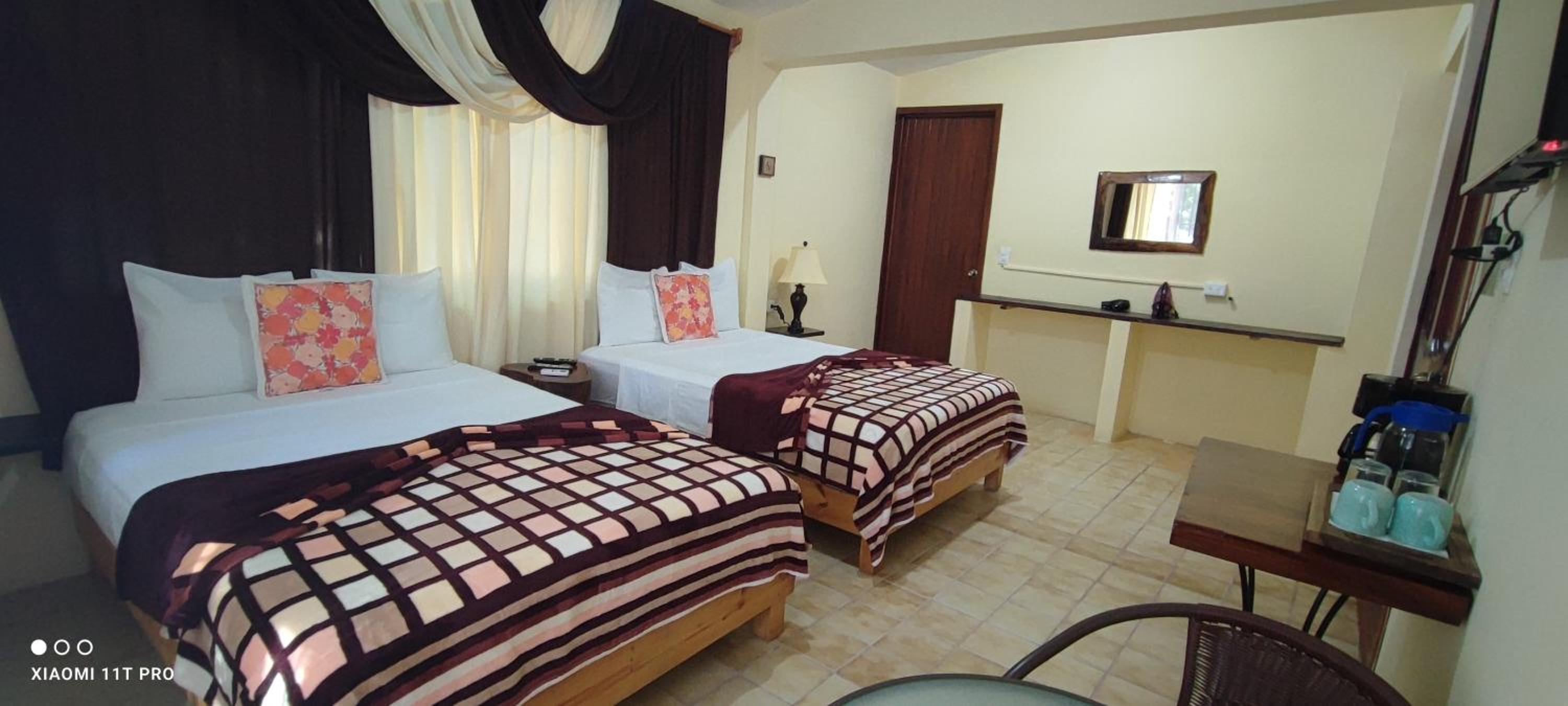 Twin Room - Photo 1