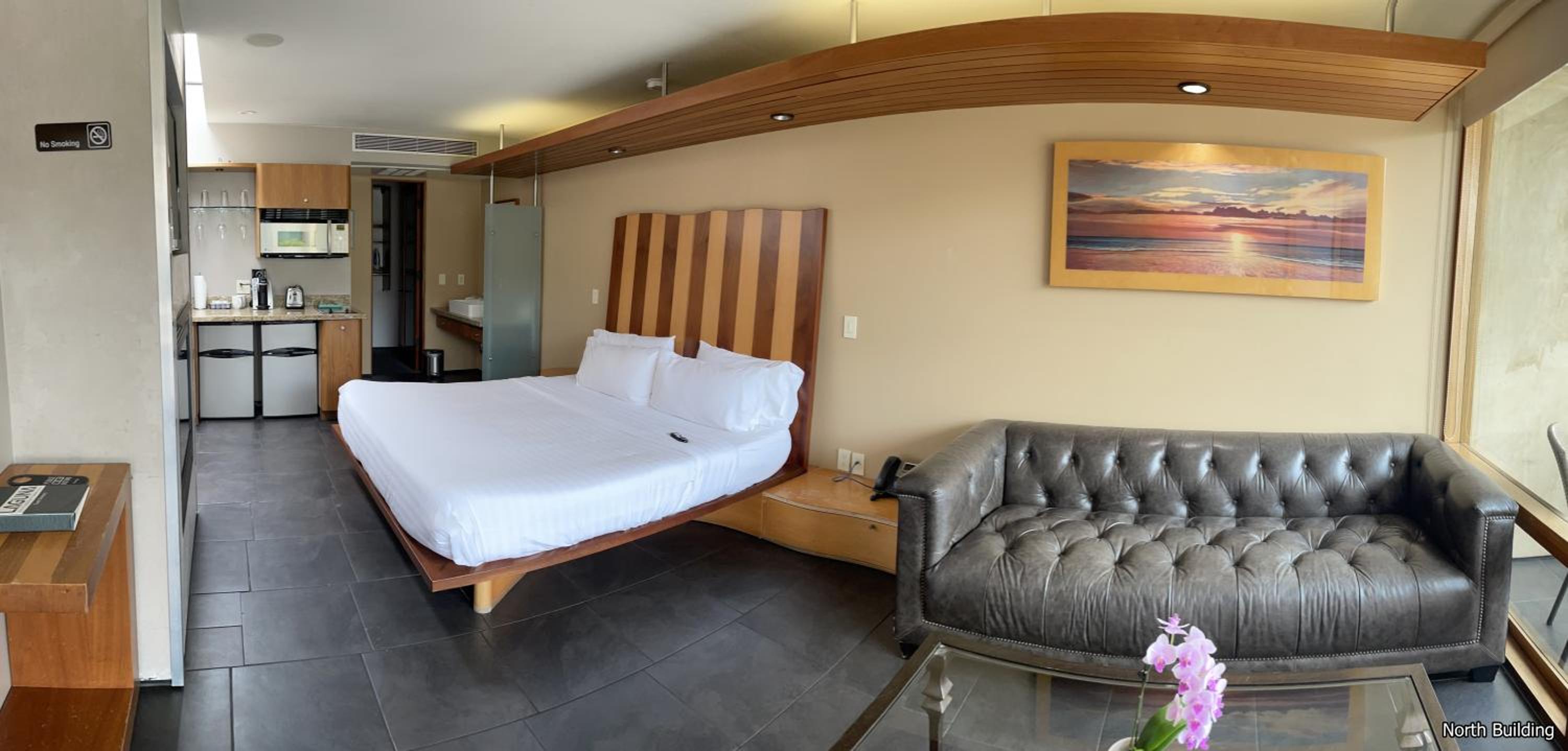 Deluxe King Room [North Building] - Photo 37