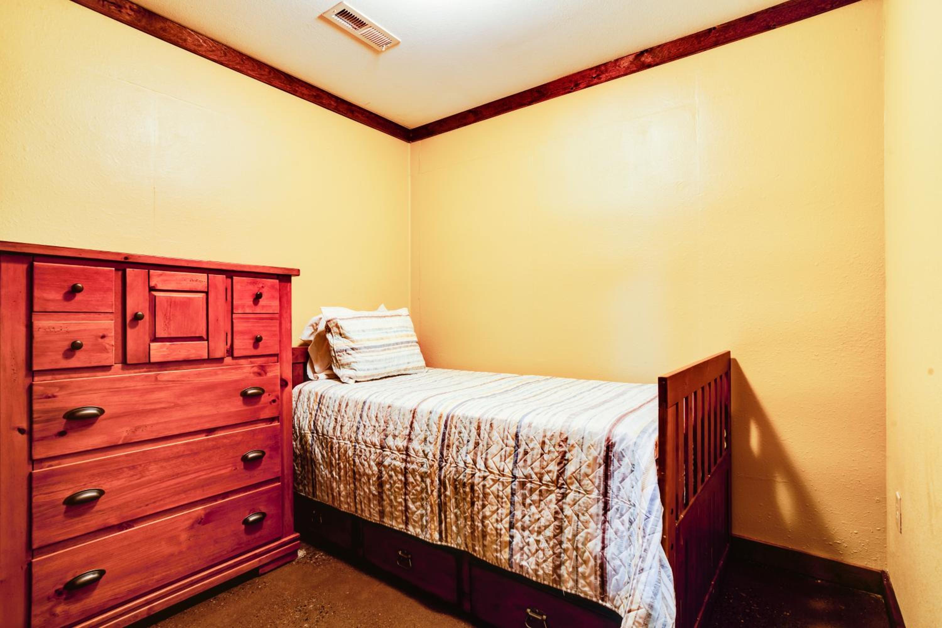 Three-Bedroom House photo 1