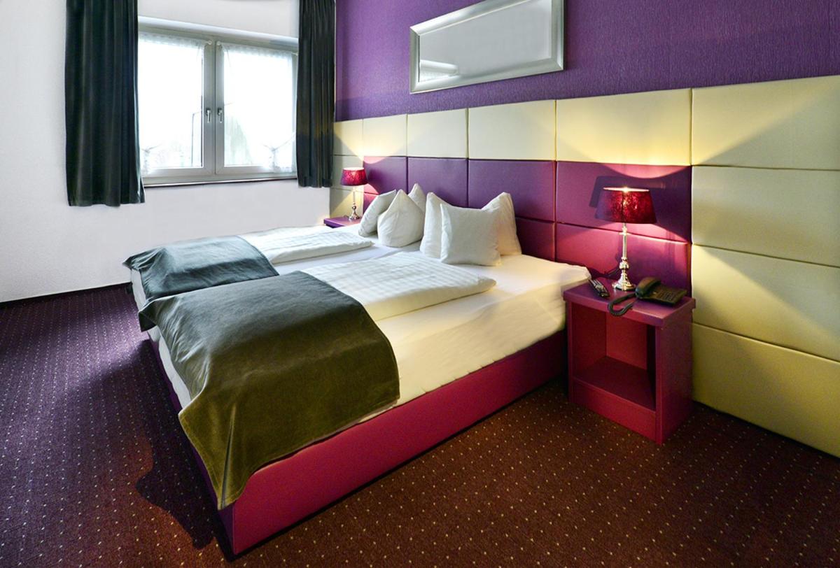 Double or Twin Room - Photo 3