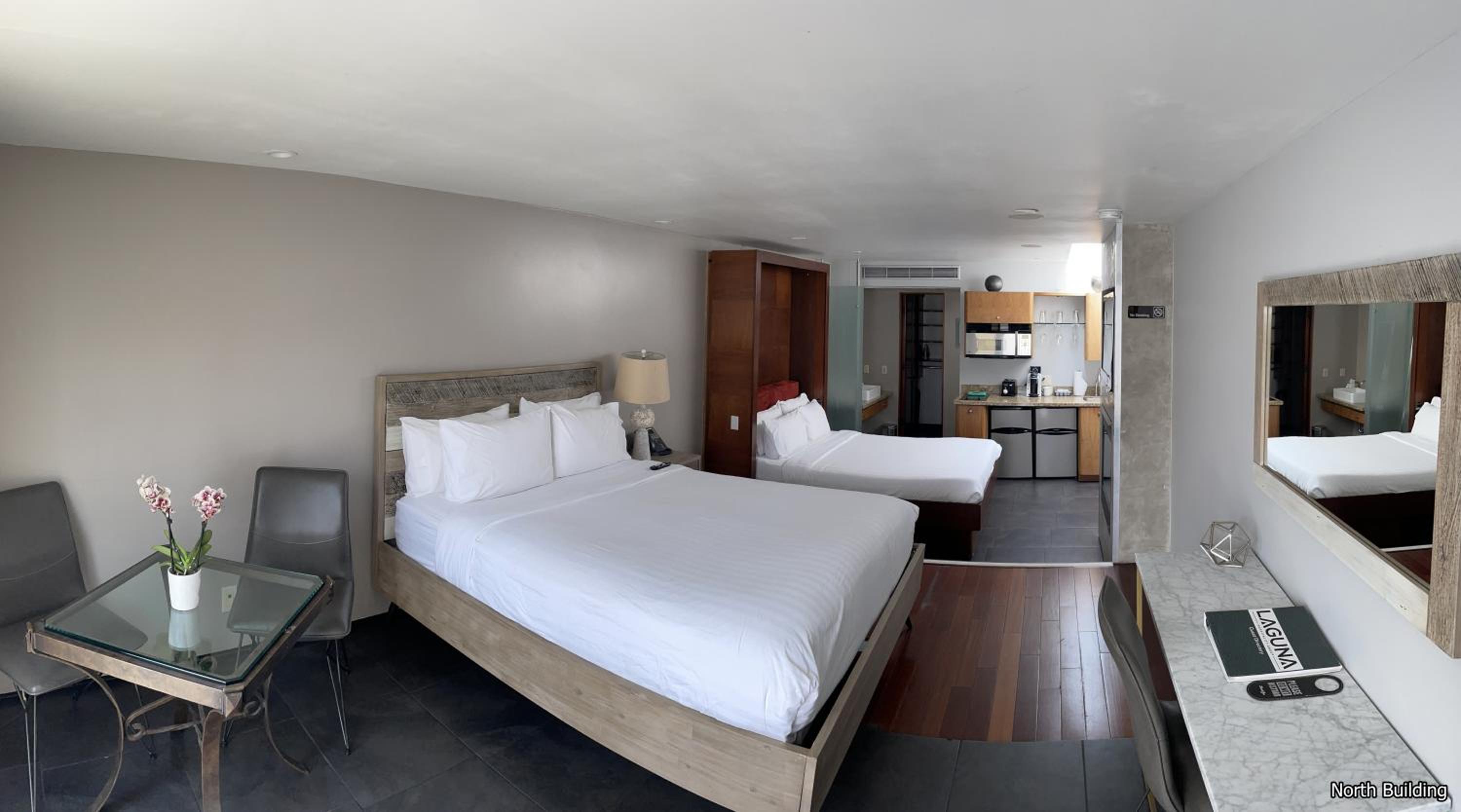 Deluxe Double Queen Room [North Building] - Photo 8