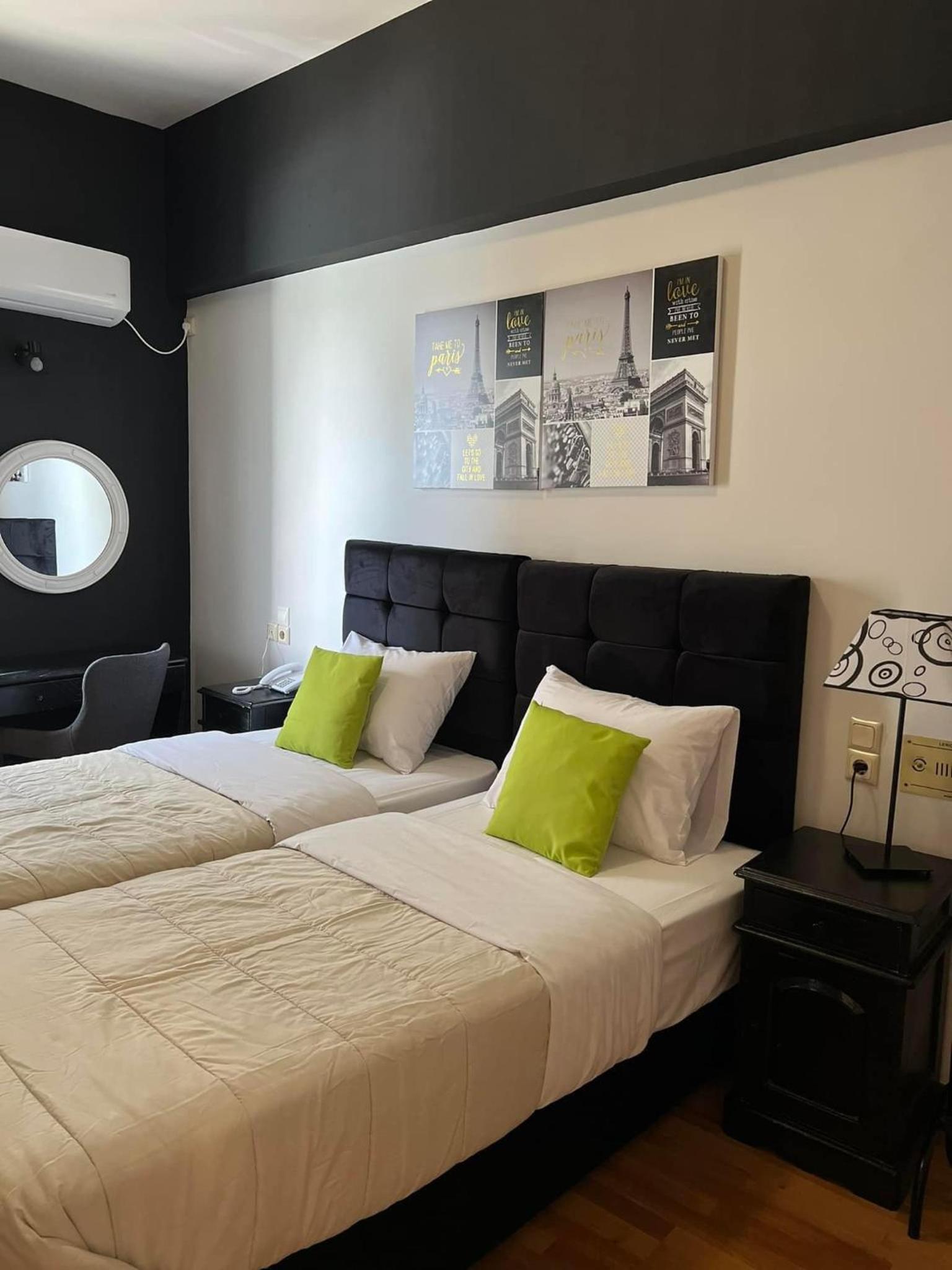 Double or Twin Room - Photo 13