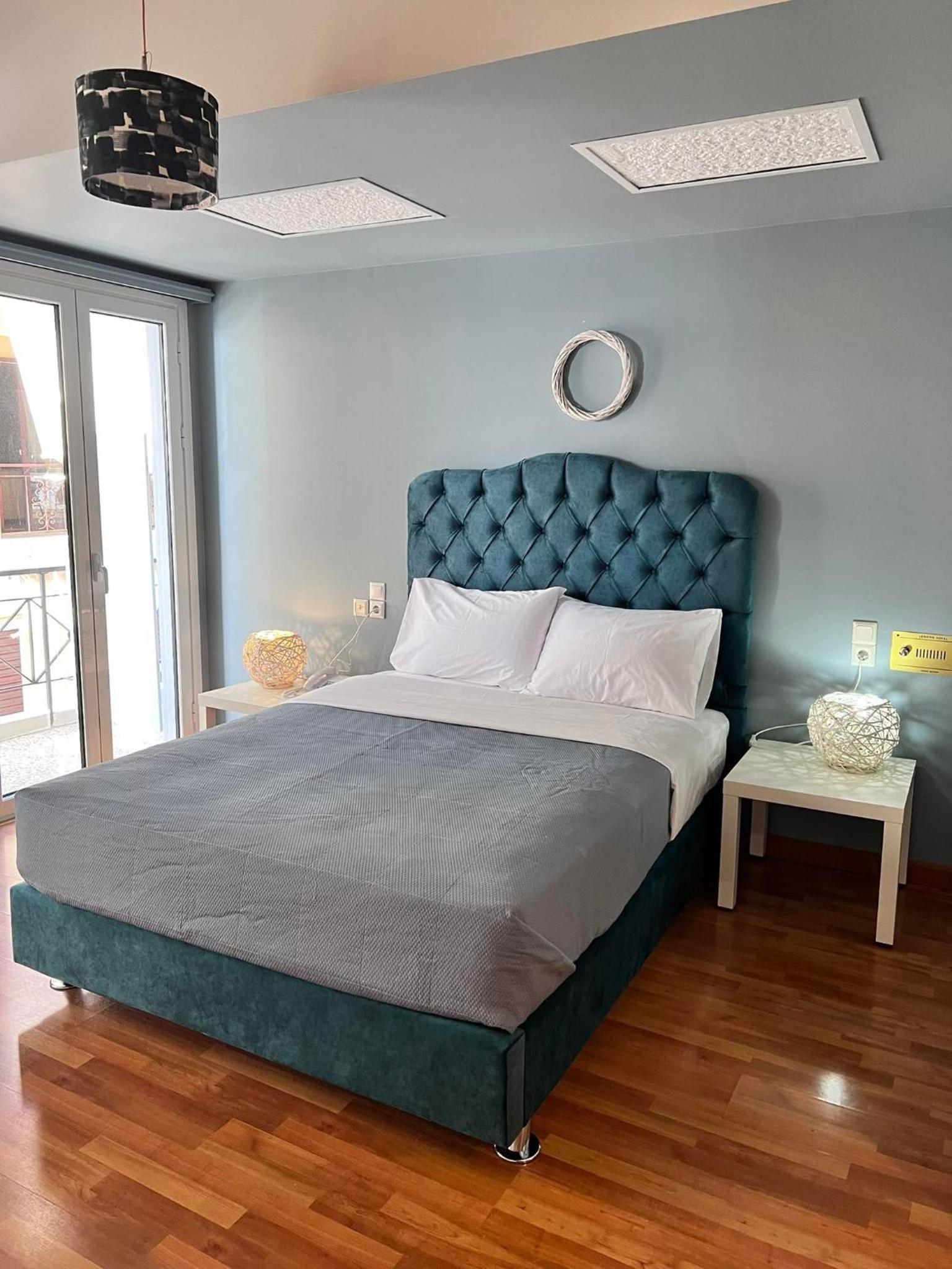 Double or Twin Room - Photo 14