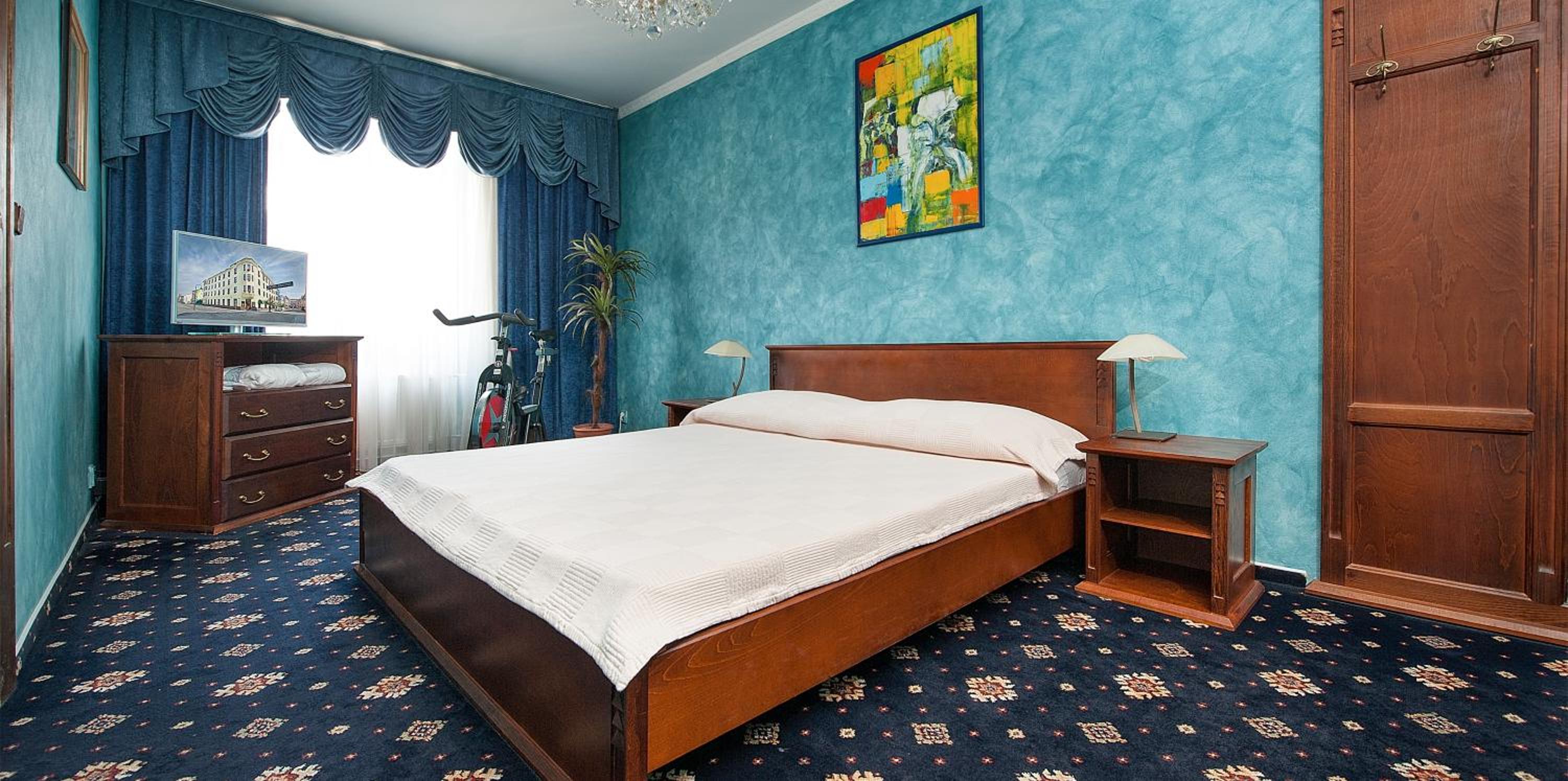 One-Bedroom Suite photo 1