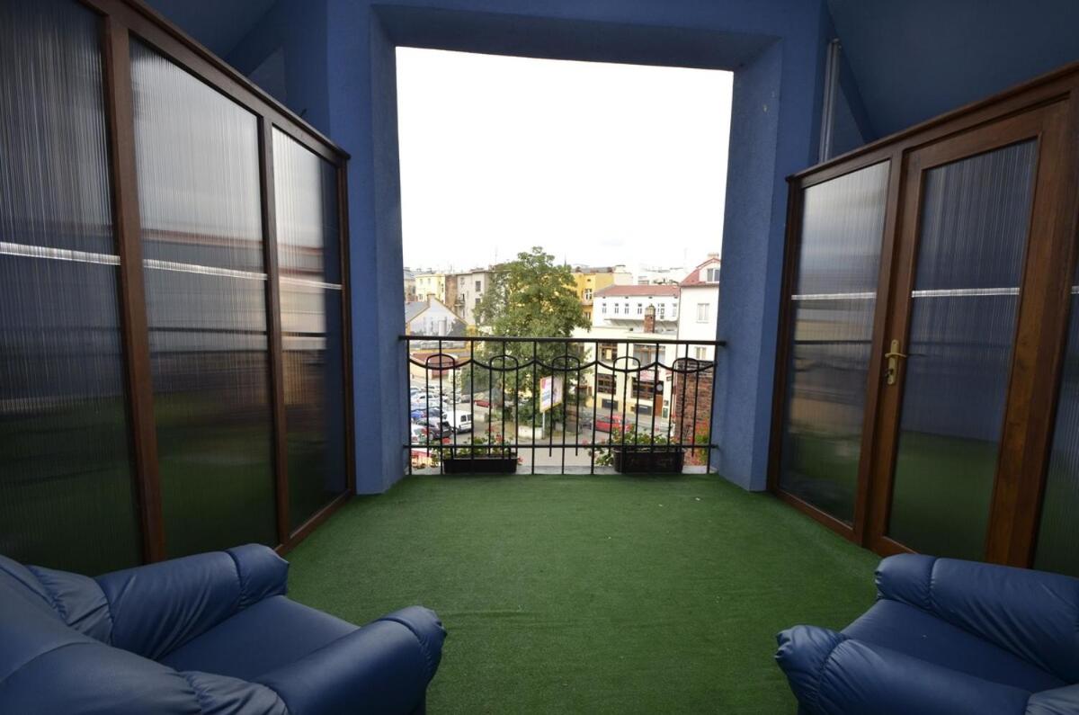 Suite with Balcony and Pool Table photo 1