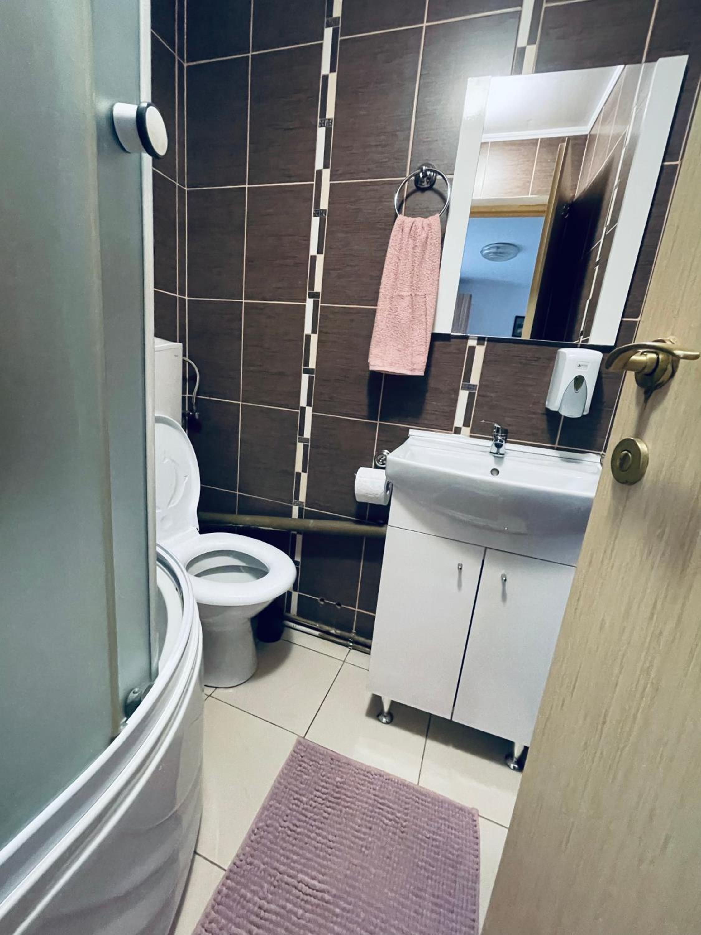 Double Room with Private Bathroom photo 2