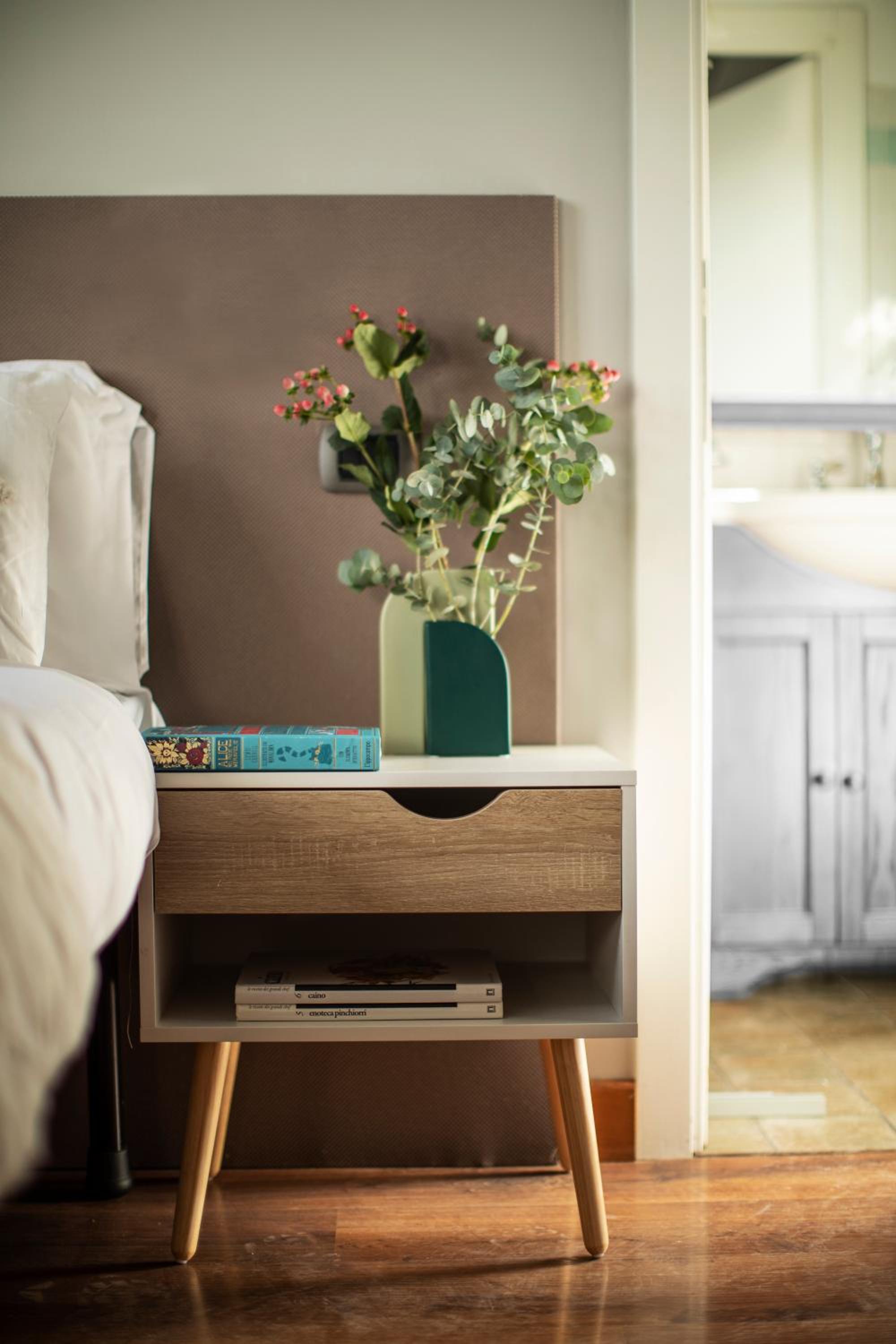 Standard Double or Twin Room - Photo 17