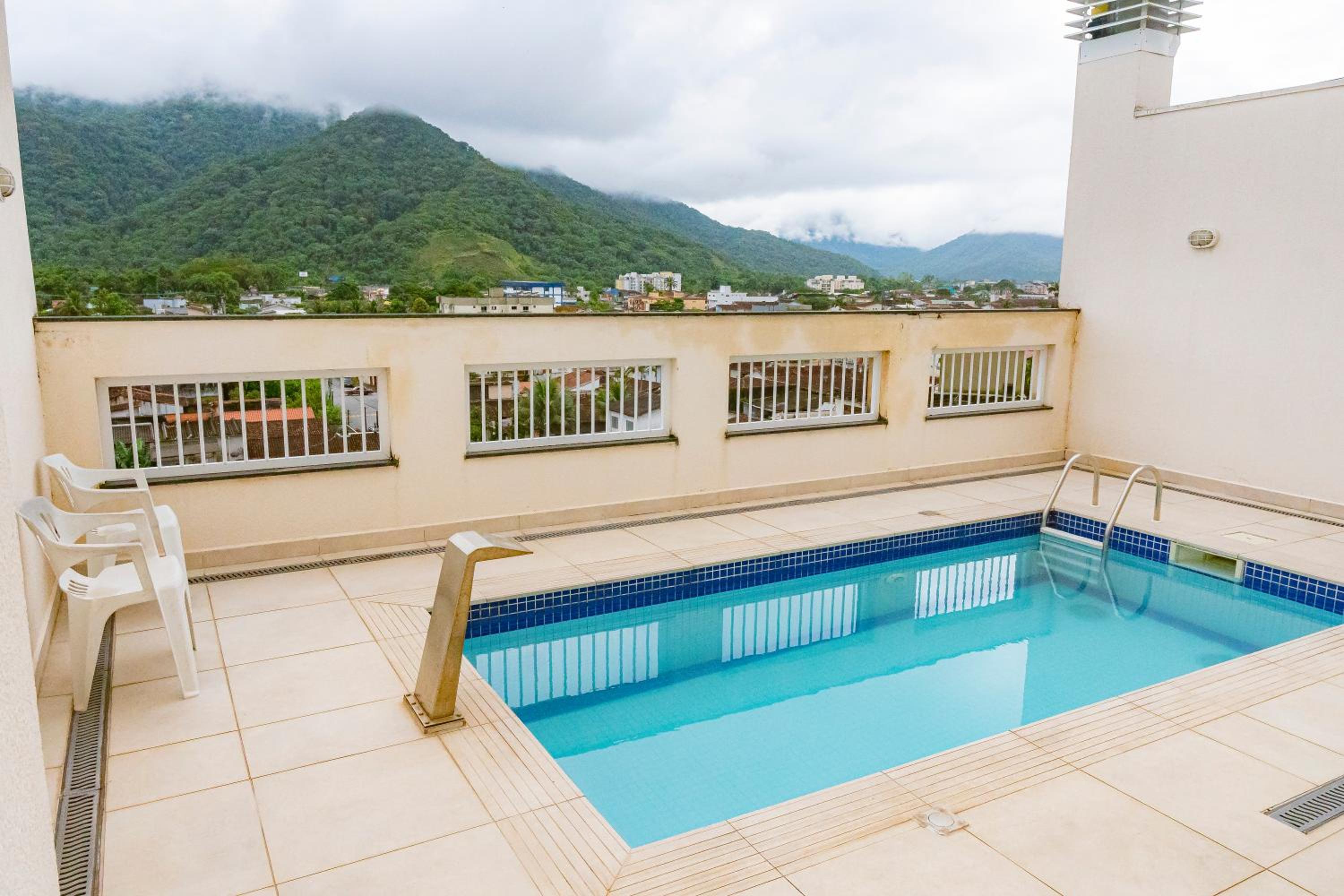 Apartment With Mountain View - Photo 9